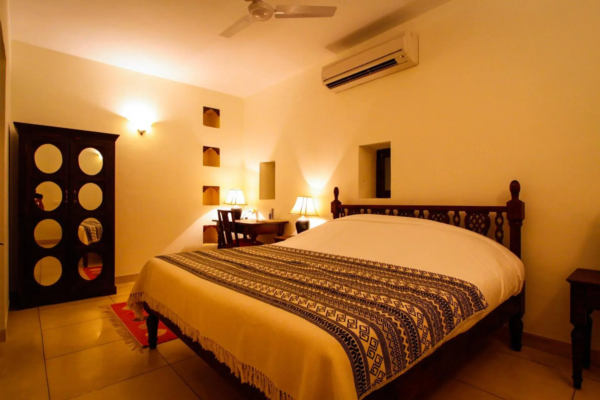 Bed in Ramathra Fort Bed in Ramathra Fort