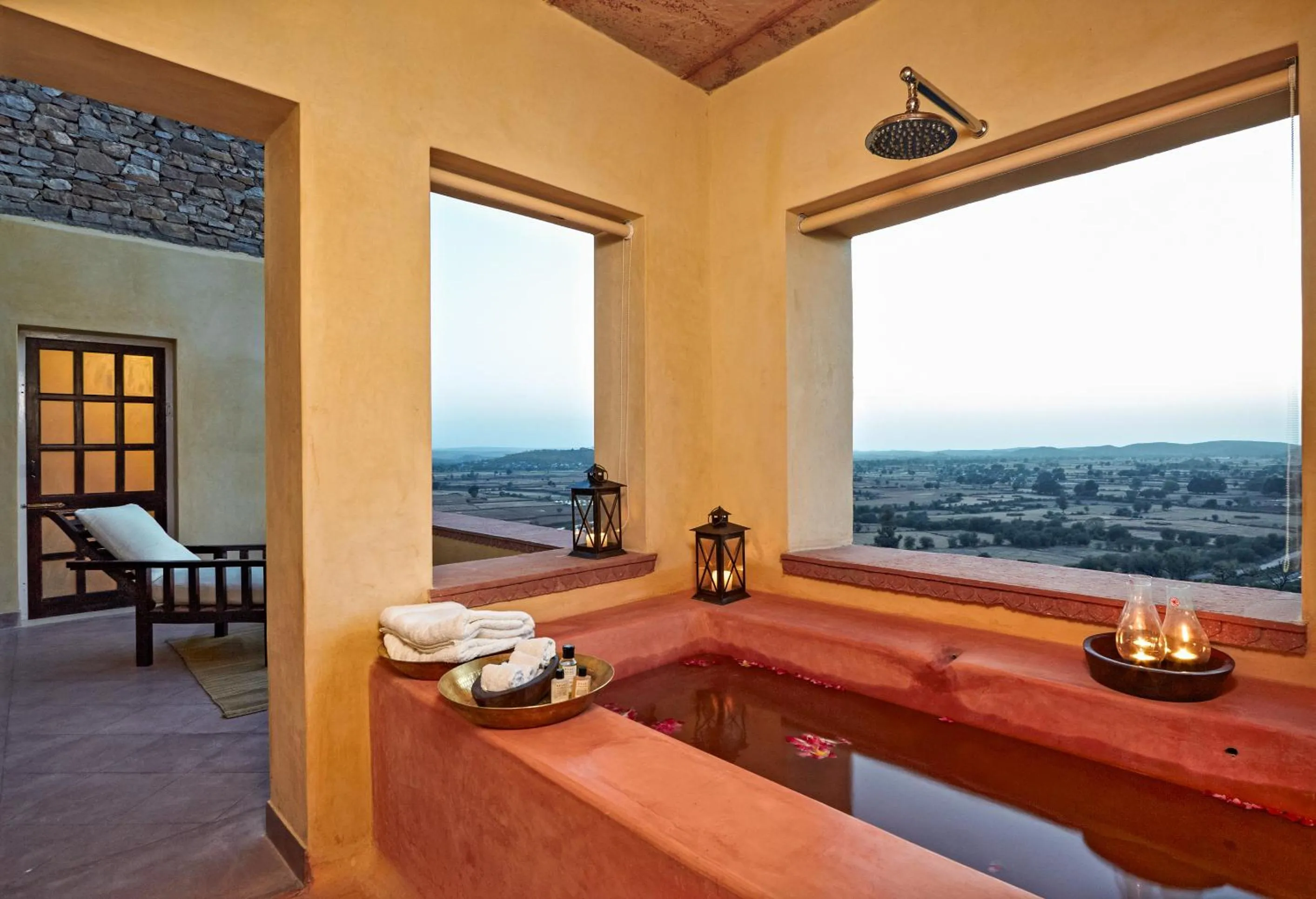 Hot Tub in Ramathra Fort