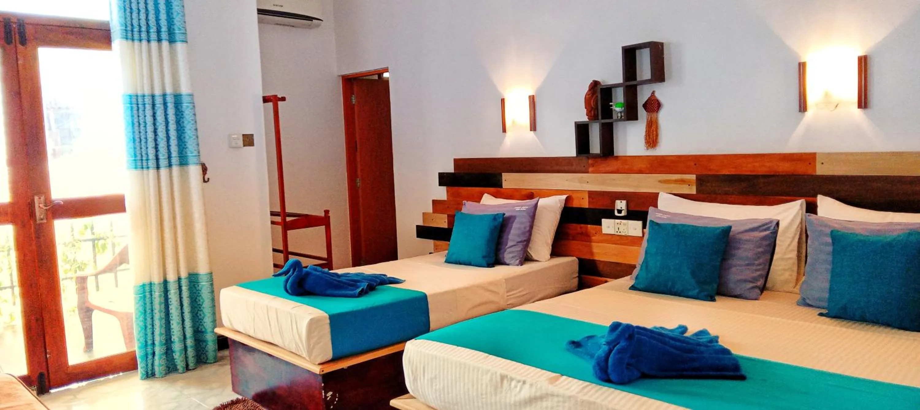 Double or Twin Room with Balcony in Kashyapa Kingdom View Home
