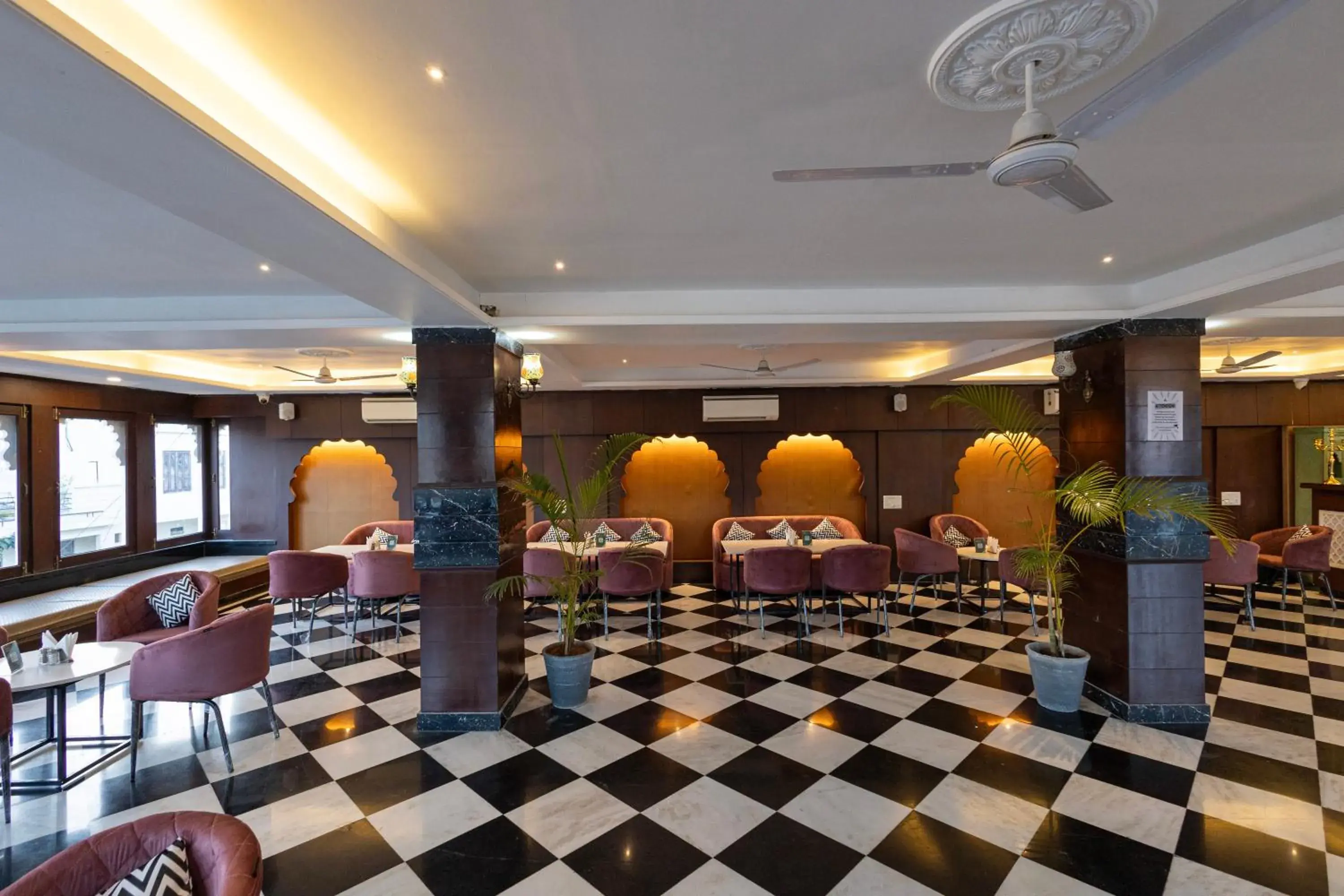 Restaurant/places to eat in Hide-In Udaipur - A Lake View Boutique Hotel Restaurant/places to eat in Hide-In Udaipur - A Lake View Boutique Hotel