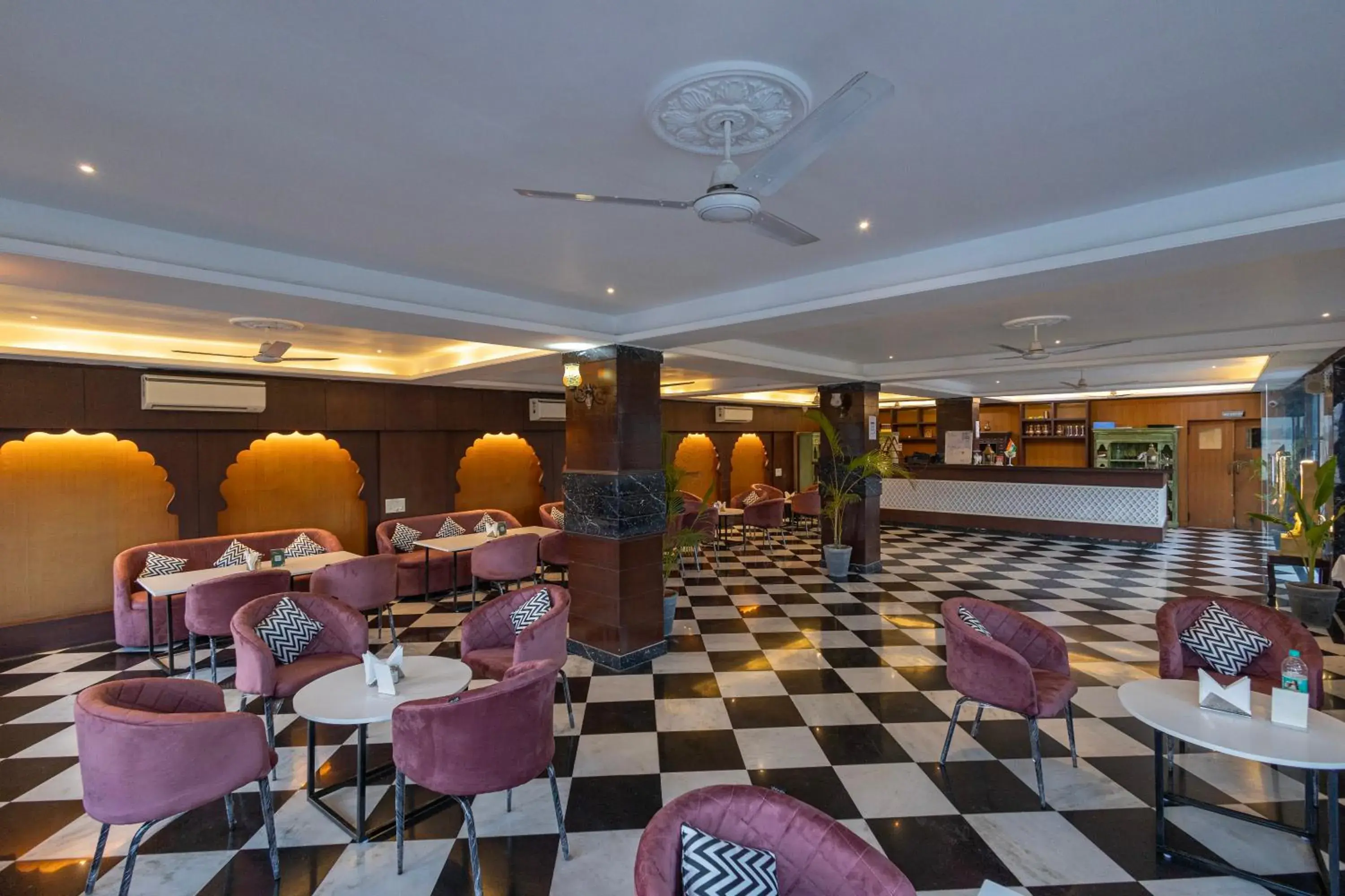 Restaurant/places to eat in Hide-In Udaipur - A Lake View Boutique Hotel Restaurant/places to eat in Hide-In Udaipur - A Lake View Boutique Hotel