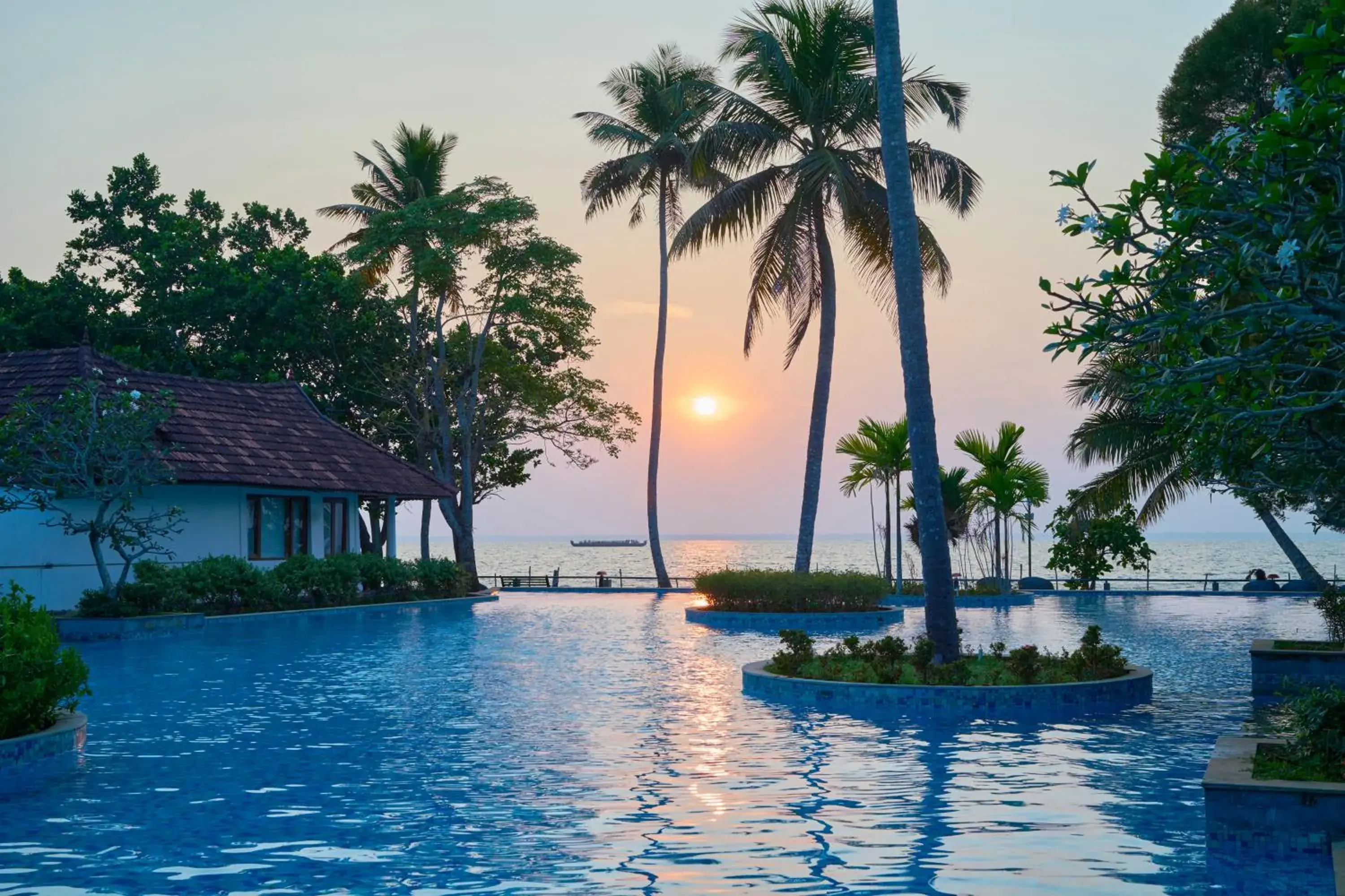 Swimming pool in Rhythm Kumarakom Swimming pool in Rhythm Kumarakom