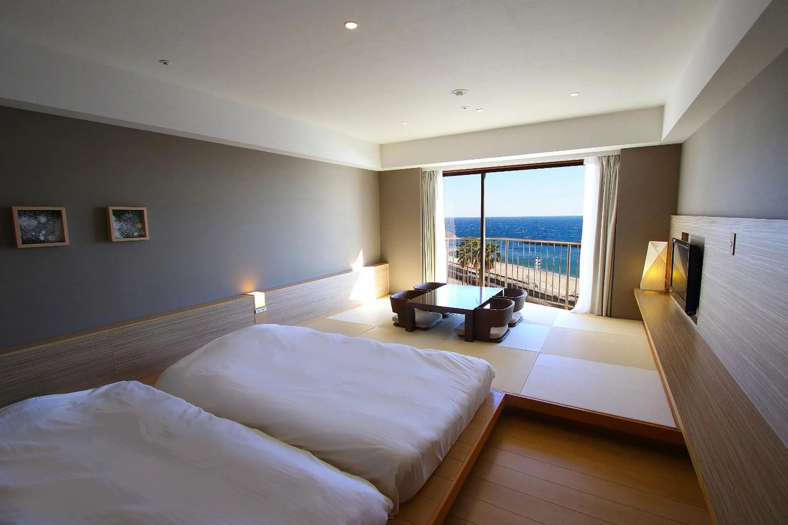 Bed in Atami Seaside Spa & Resort Bed in Atami Seaside Spa & Resort