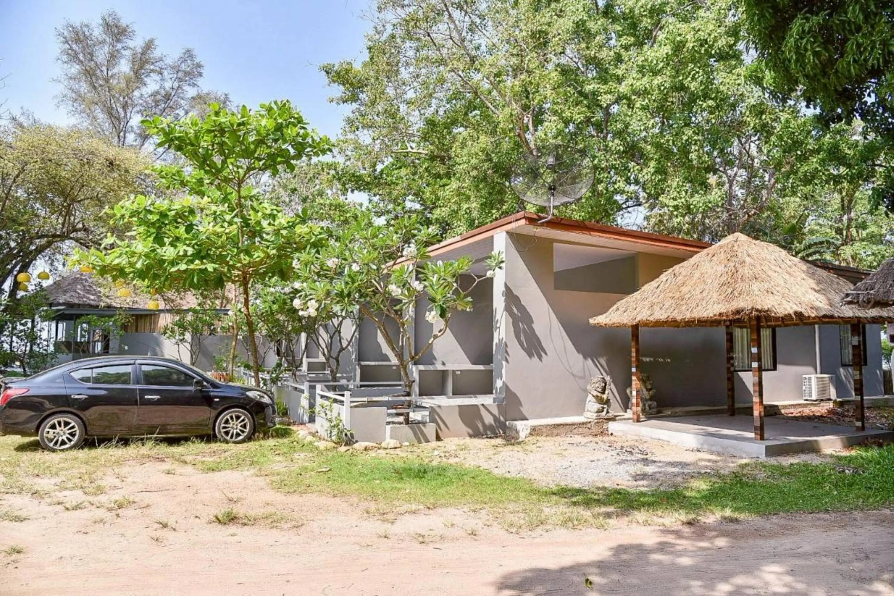 Property building in Villa Cha Cha Chaolao Beach Resort