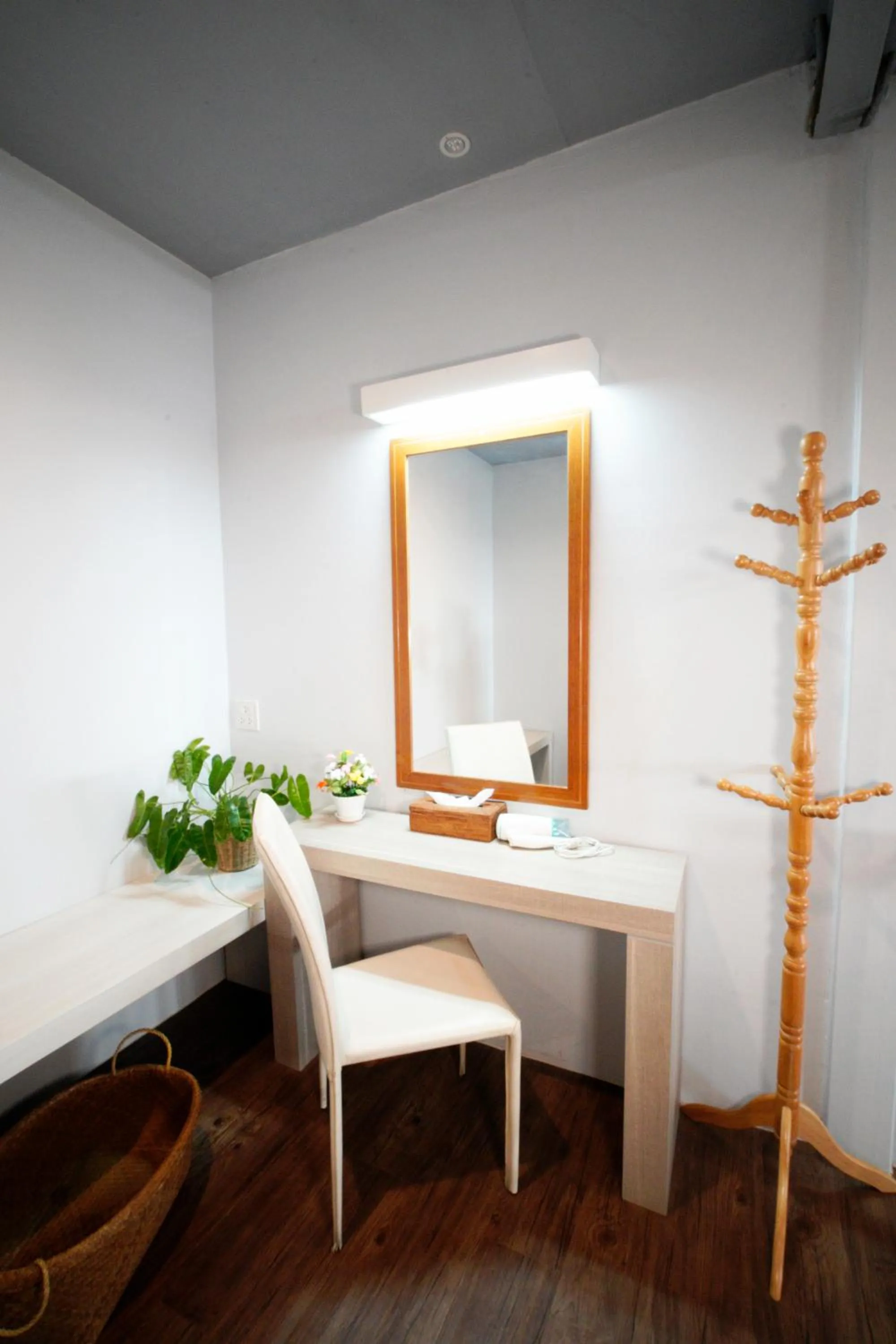 hair dresser in Villa Cha Cha Chaolao Beach Resort