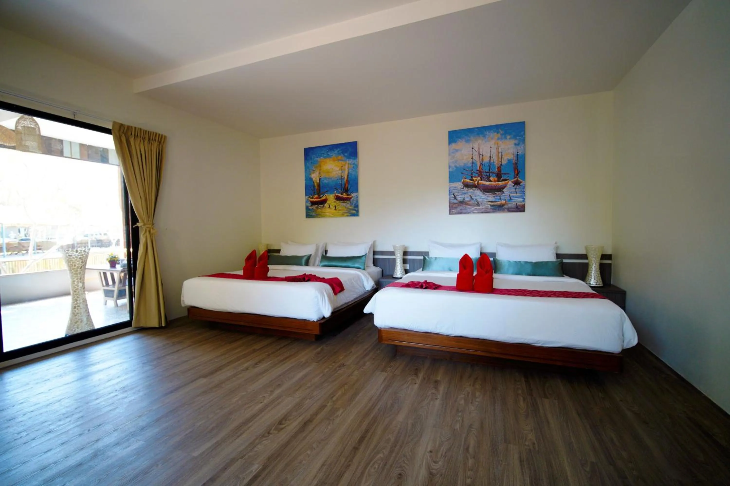 Bed in Villa Cha Cha Chaolao Beach Resort