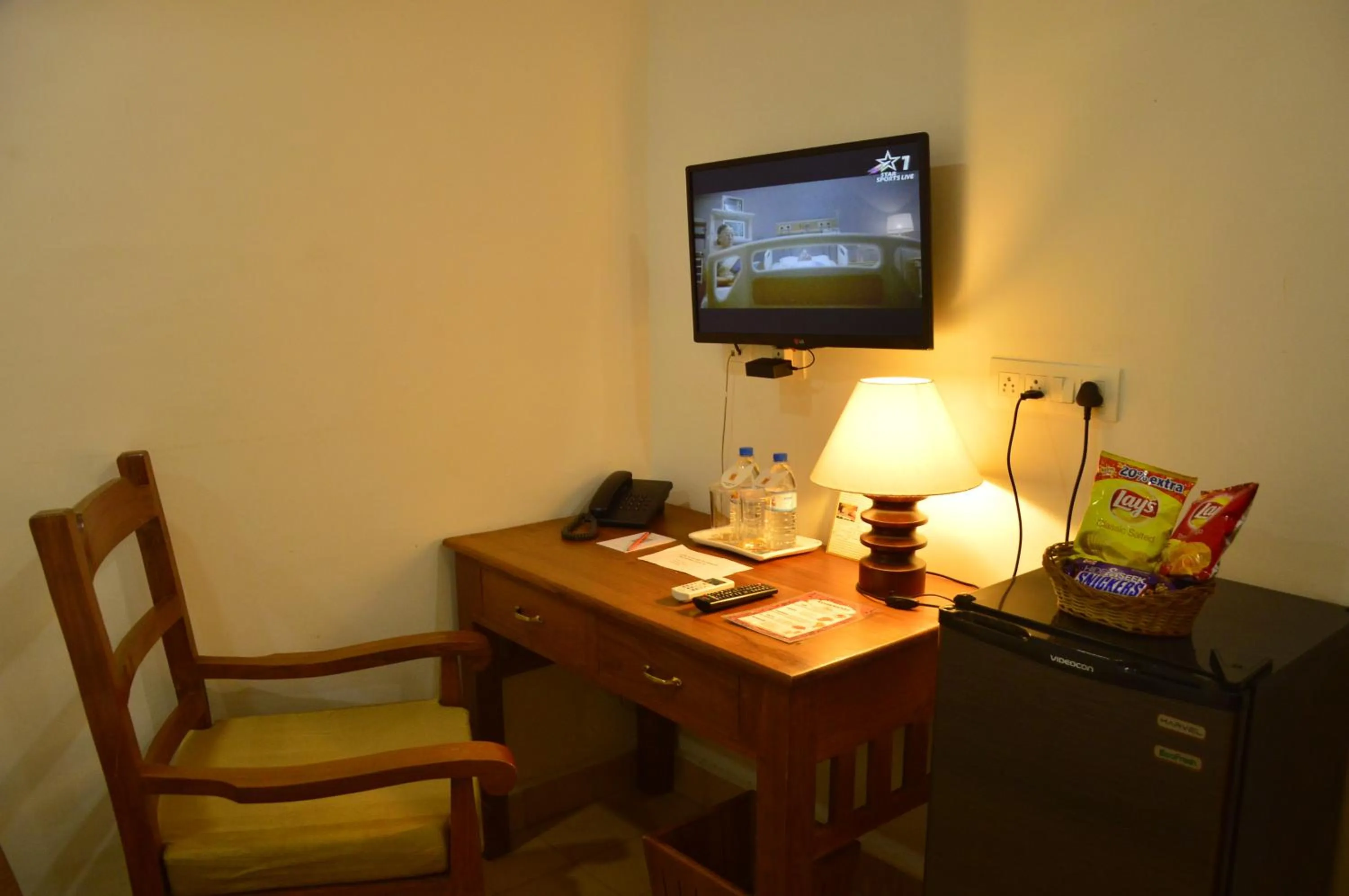 Food close-up in Cours CHABROL