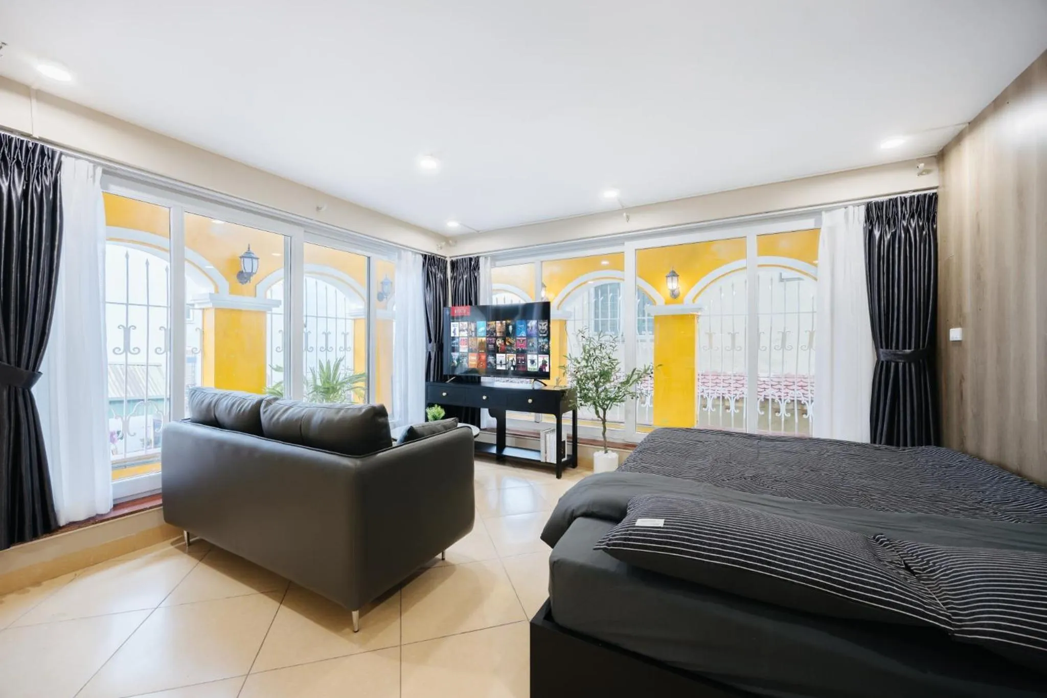 Bed in VietHOME - 602 The Babylon House w Lift 35 sqm