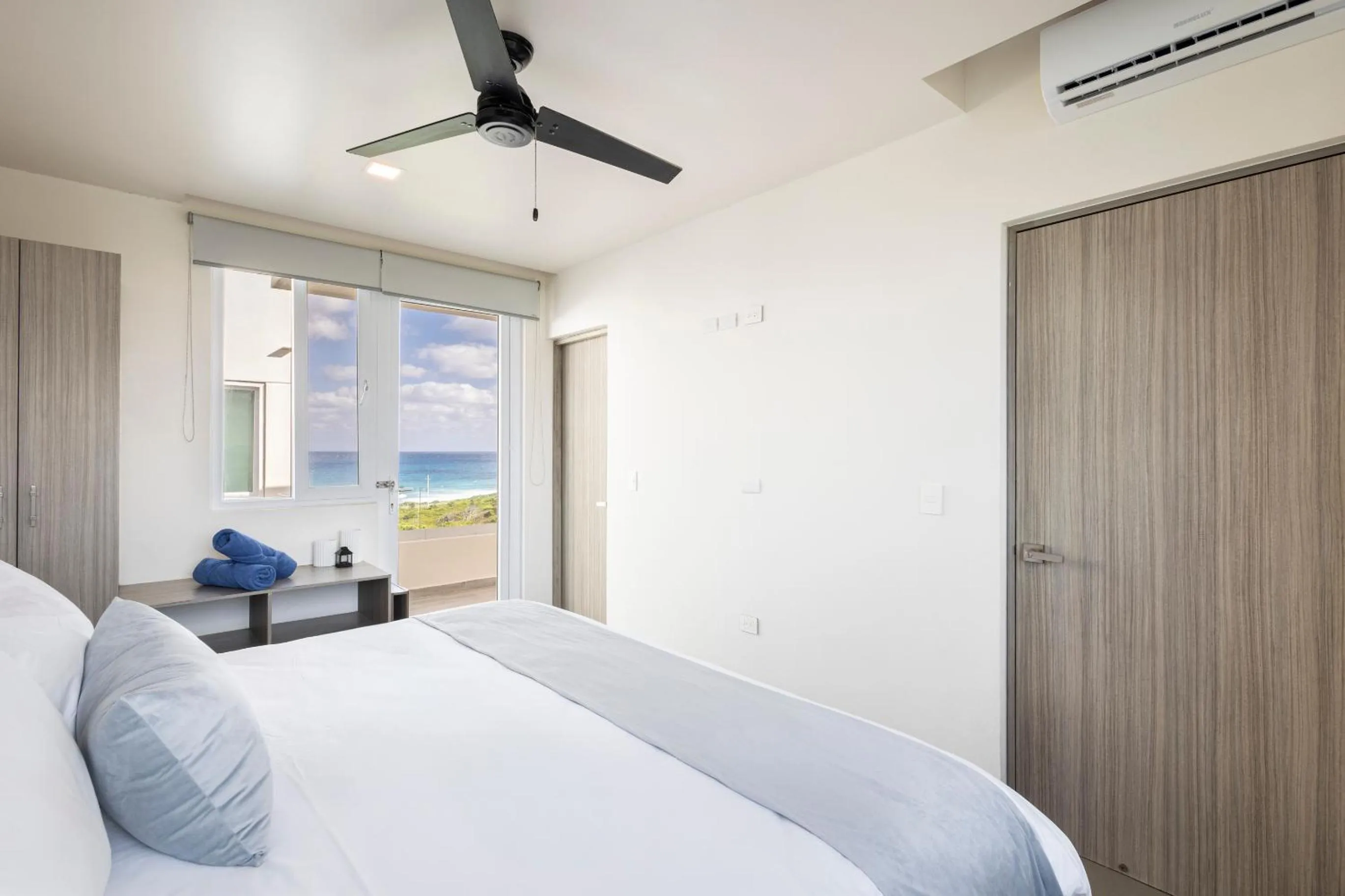 Bed in Azulea Isla Mujeres Hotel