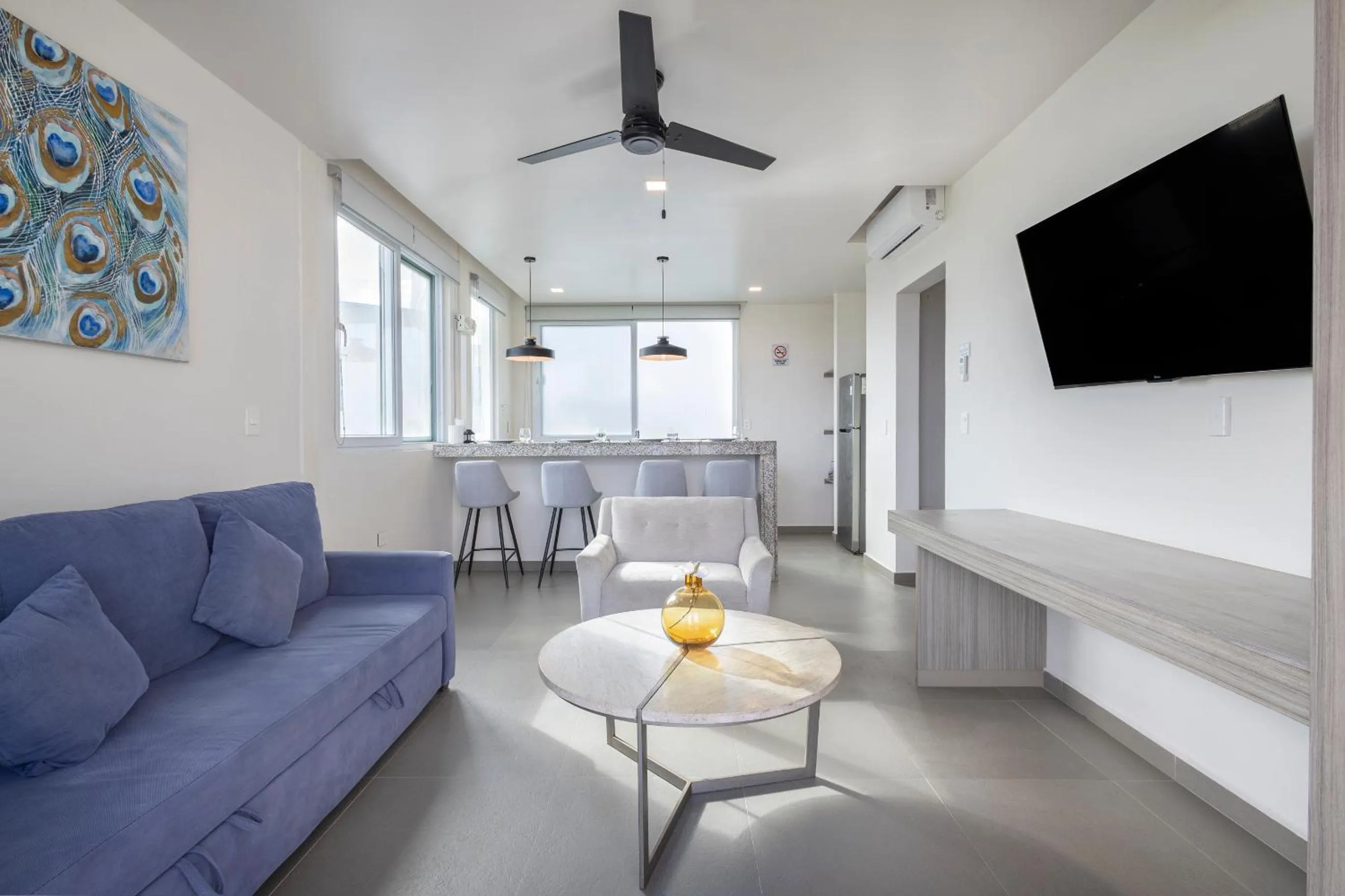 TV and multimedia in Azulea Isla Mujeres Hotel