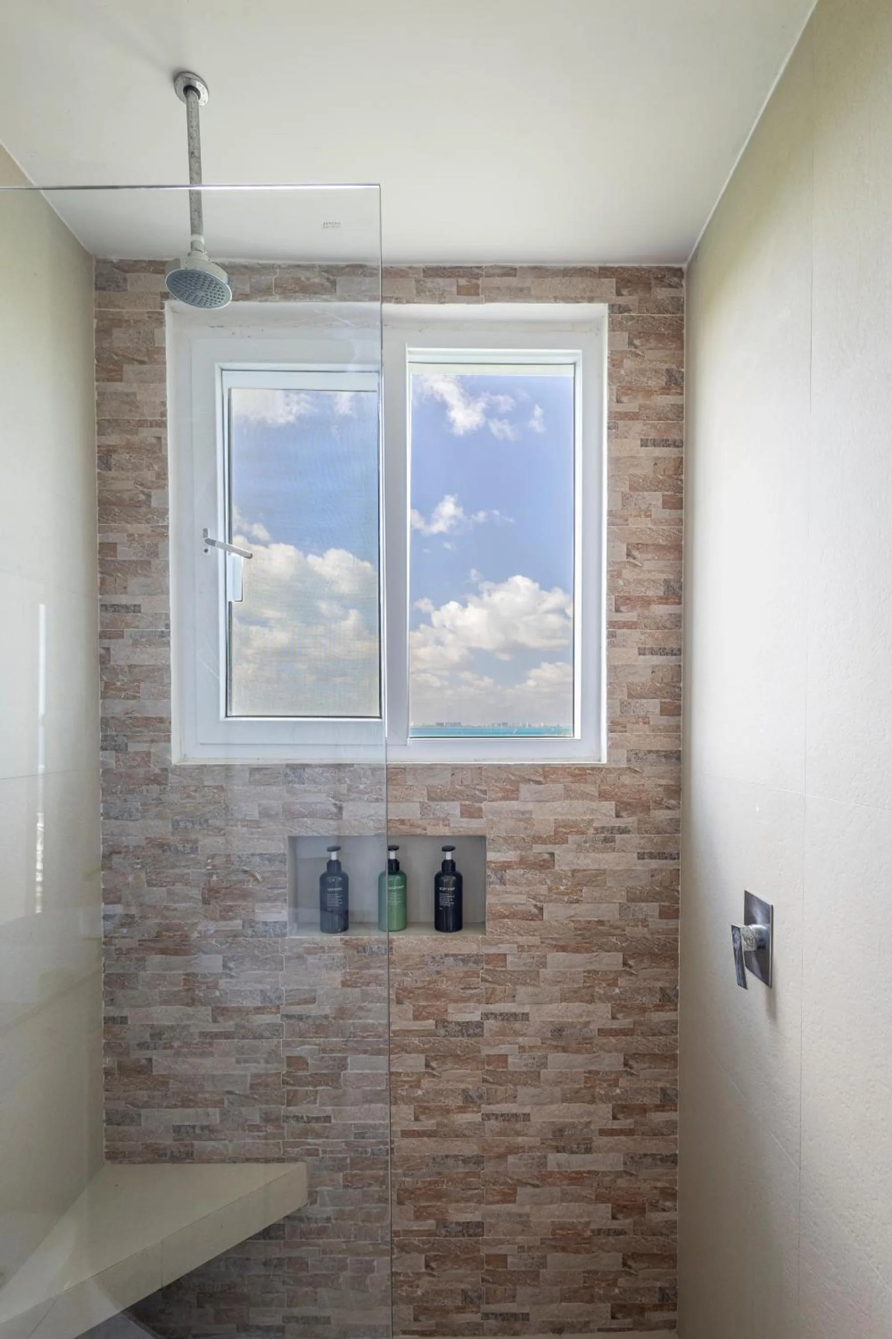 Shower in Azulea Isla Mujeres Hotel