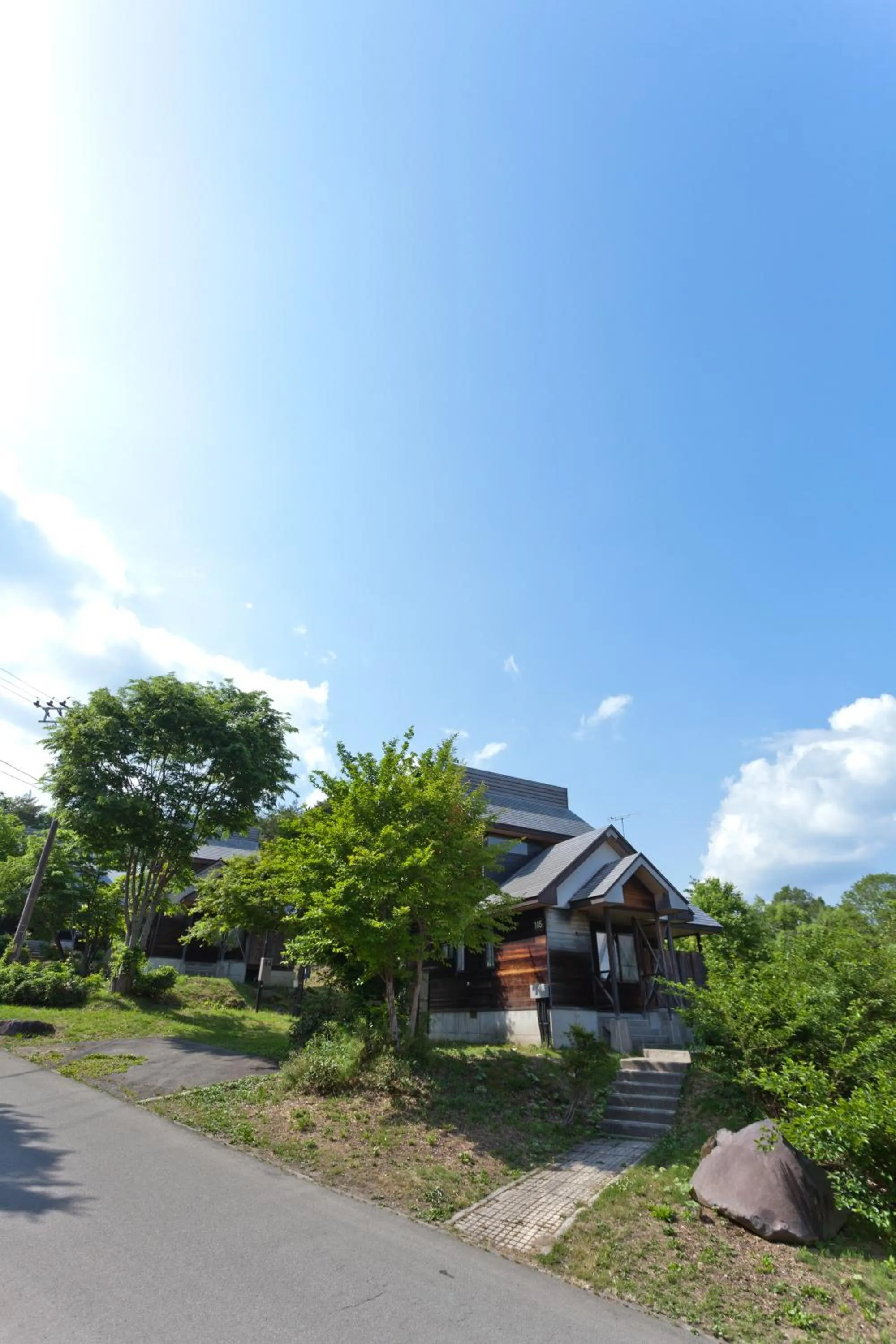 Day in Nature Cottage Akabeko