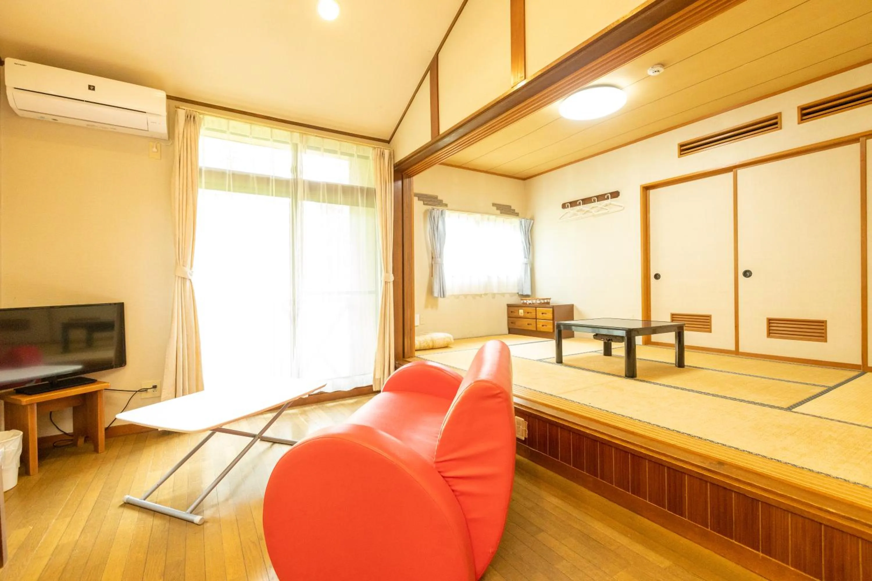 Photo of the whole room in Nature Cottage Akabeko