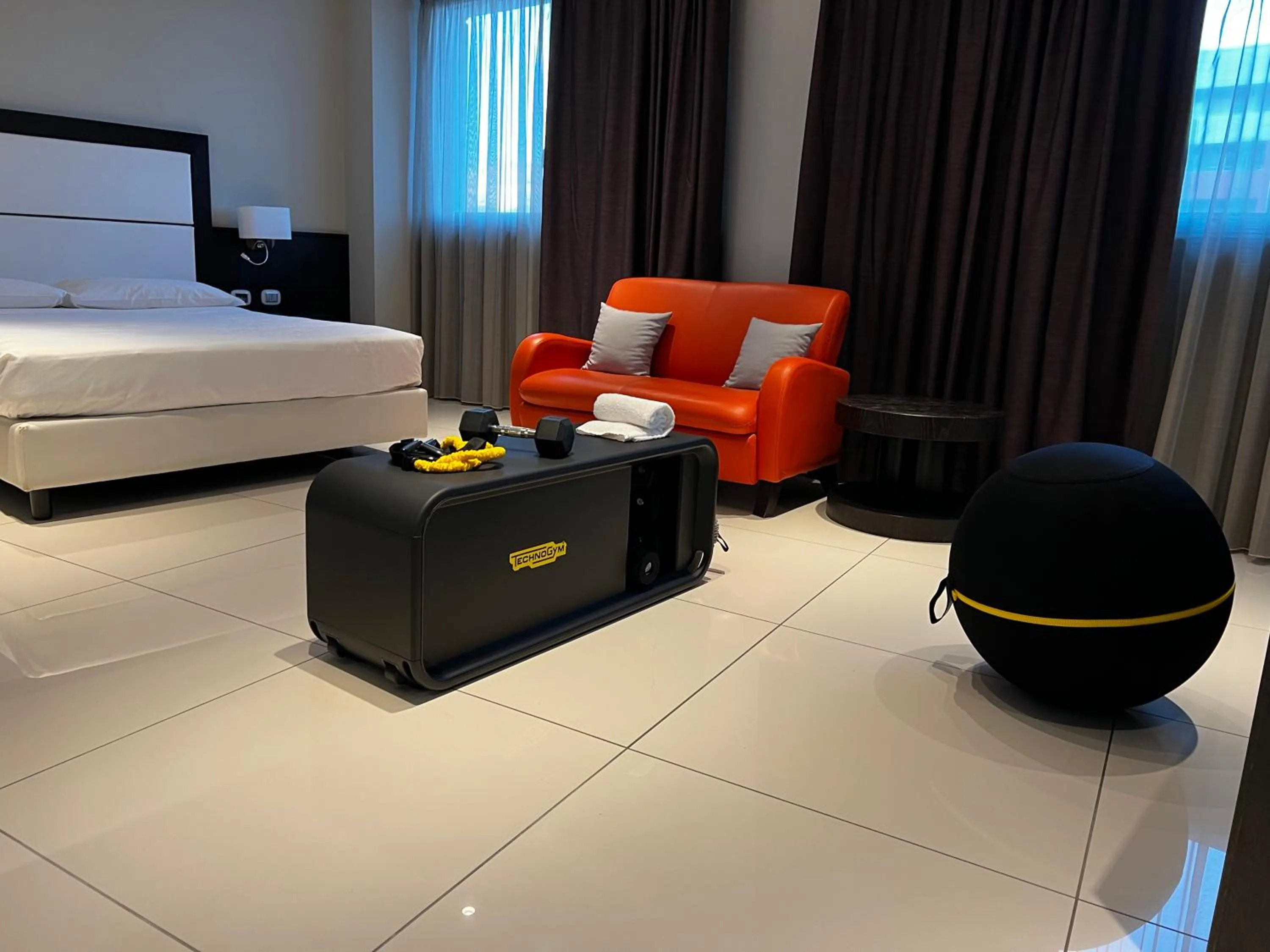 Fitness centre/facilities, Bed in Marconi Hotel