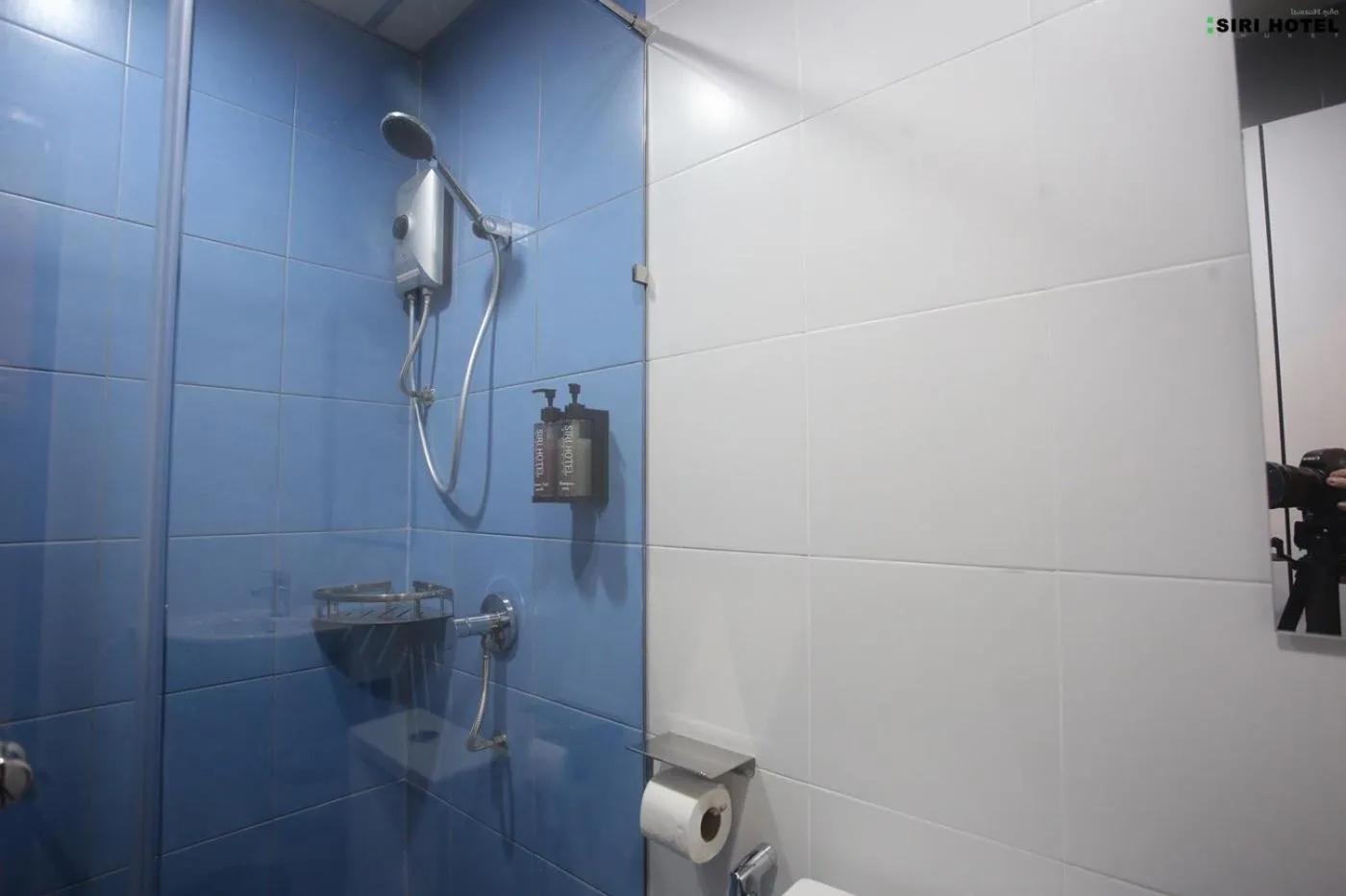 Shower in Siri Hotel Phuket