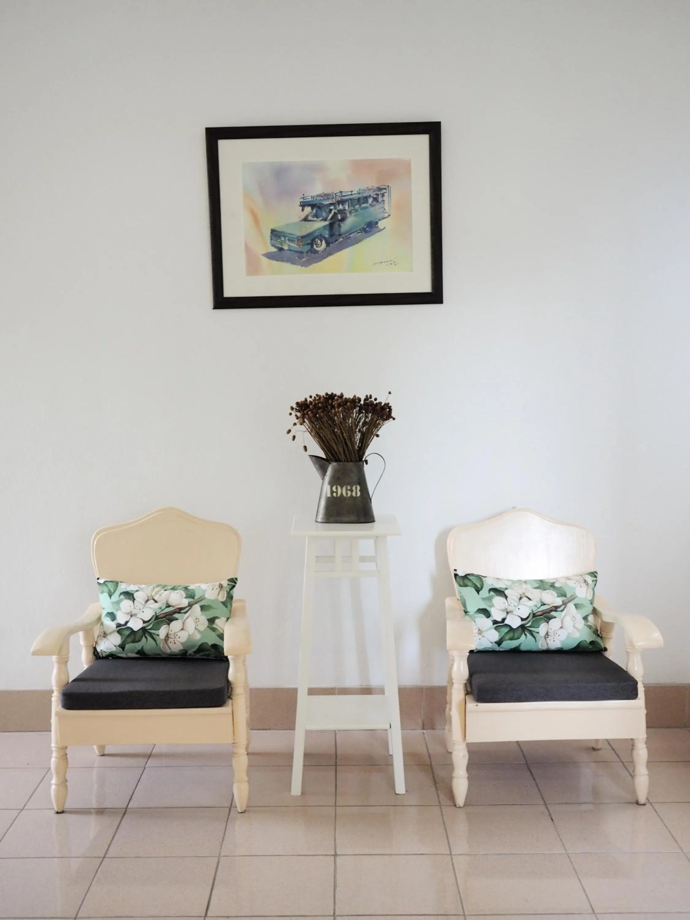 Seating area in Siri Hotel Phuket