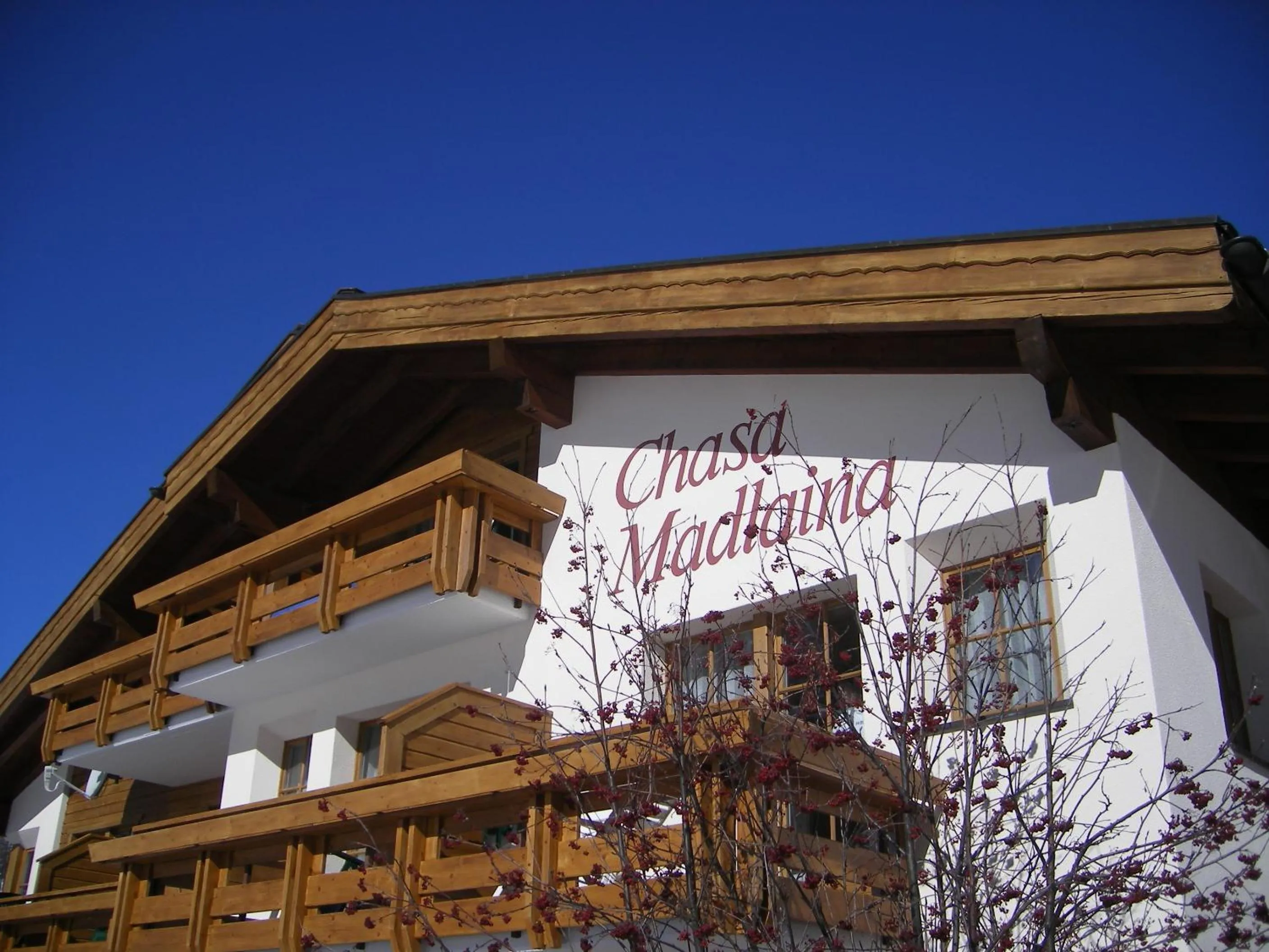 Property building in Apartment Madlaina