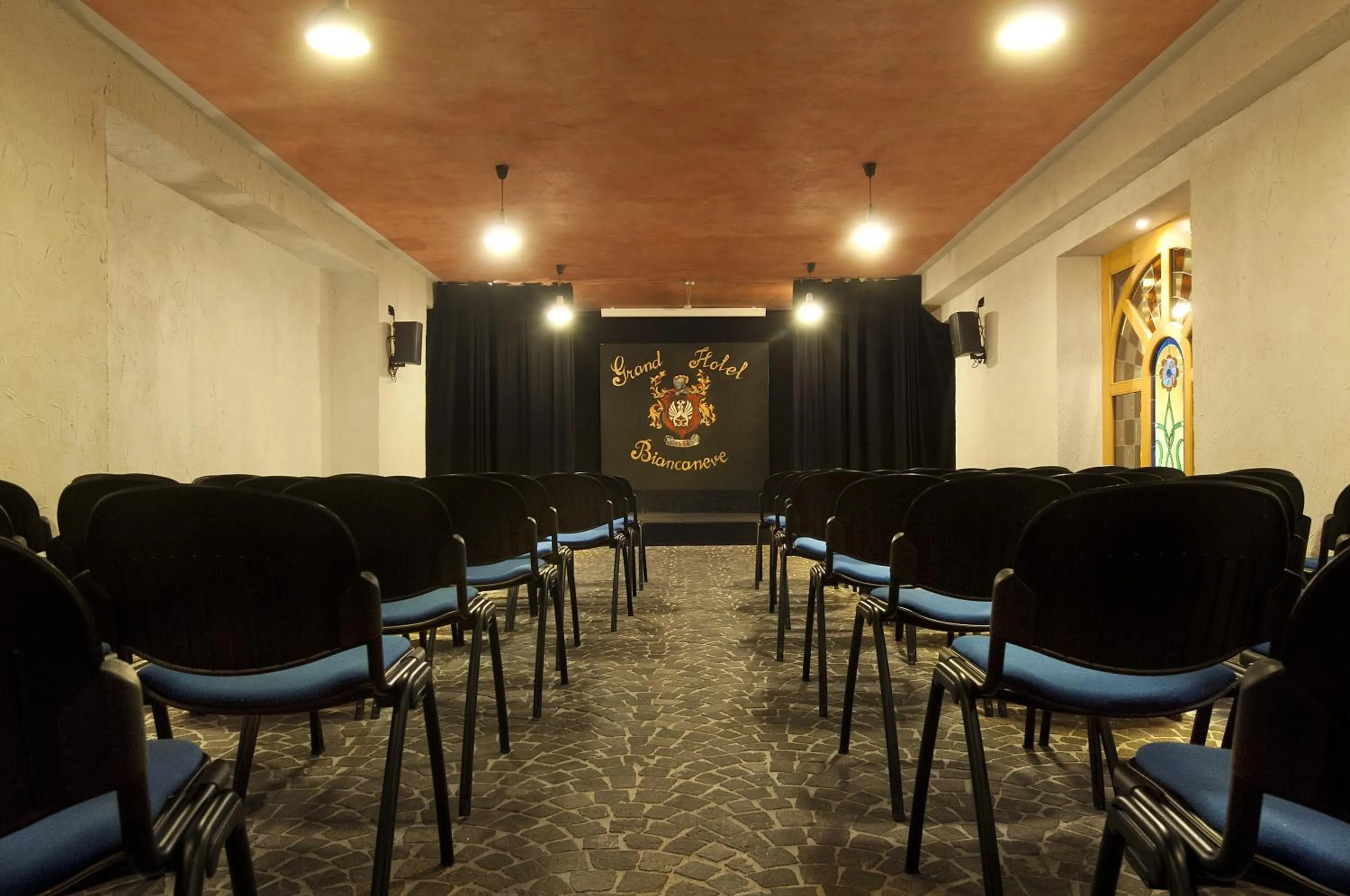 Business facilities in Grand Hotel Biancaneve