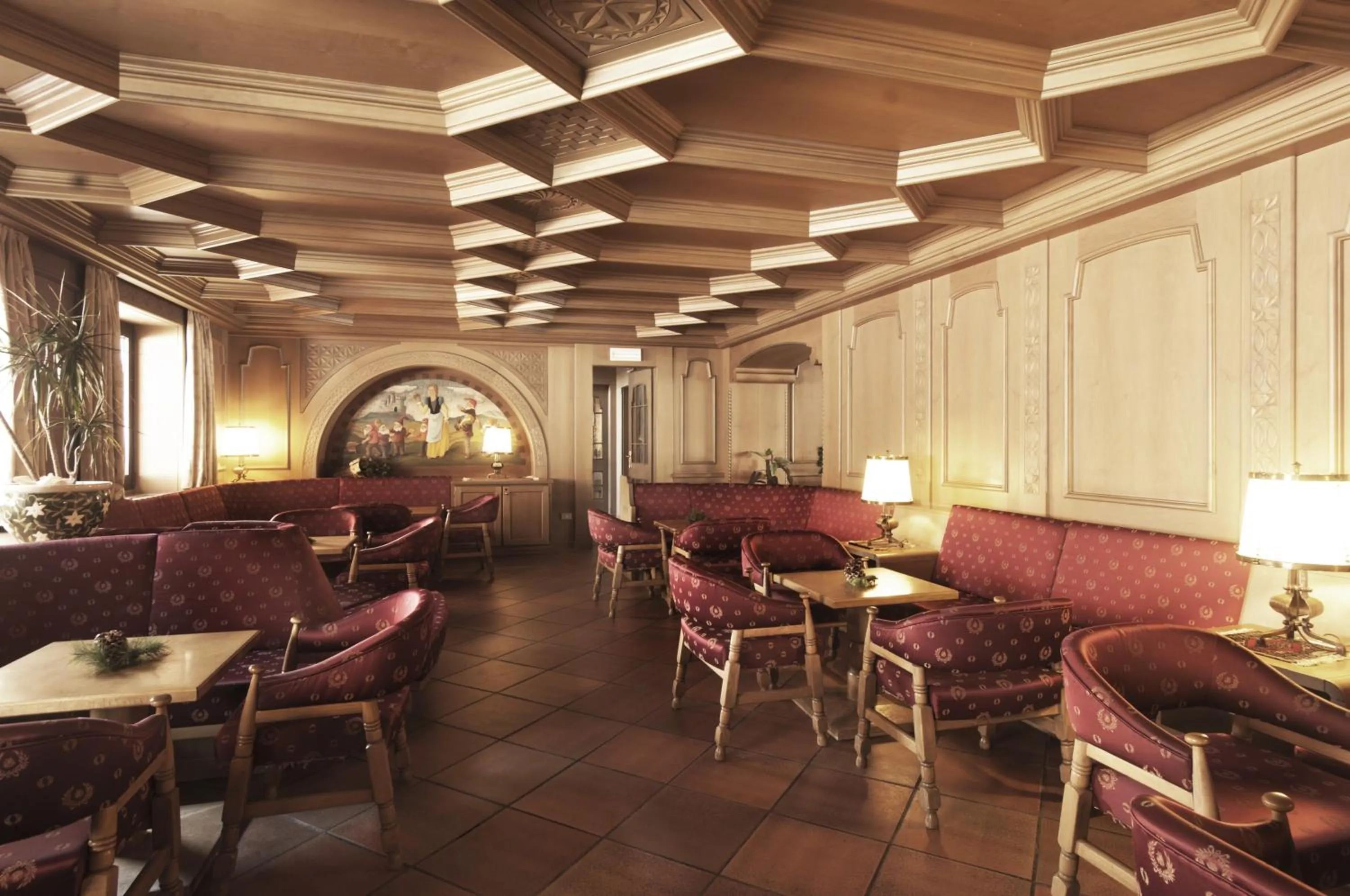 Communal lounge/ TV room in Grand Hotel Biancaneve