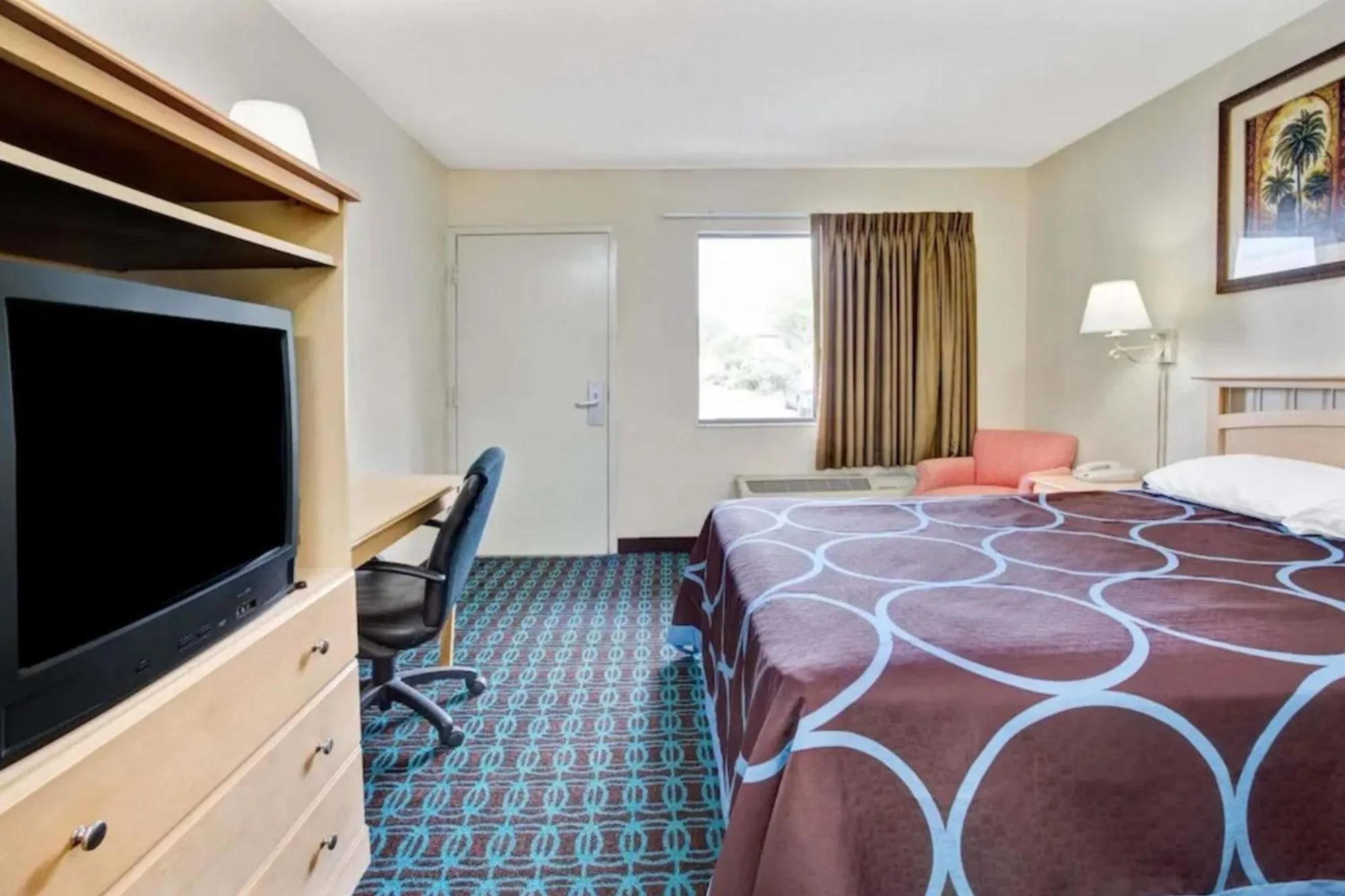 Bed in Economy Inn Jax-OP