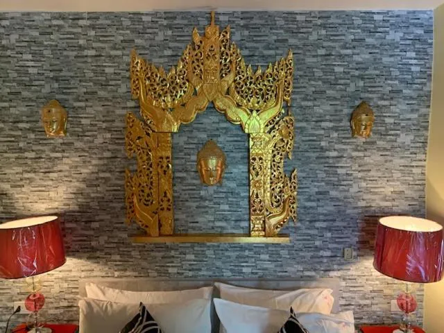 Fong Kaew and Baan Nang Fa Guesthouse