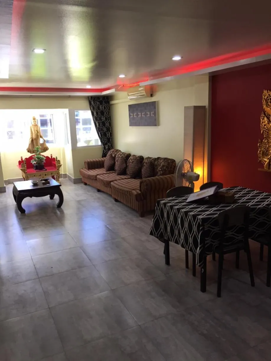 Photo of the whole room in Fong Kaew and Baan Nang Fa Guesthouse