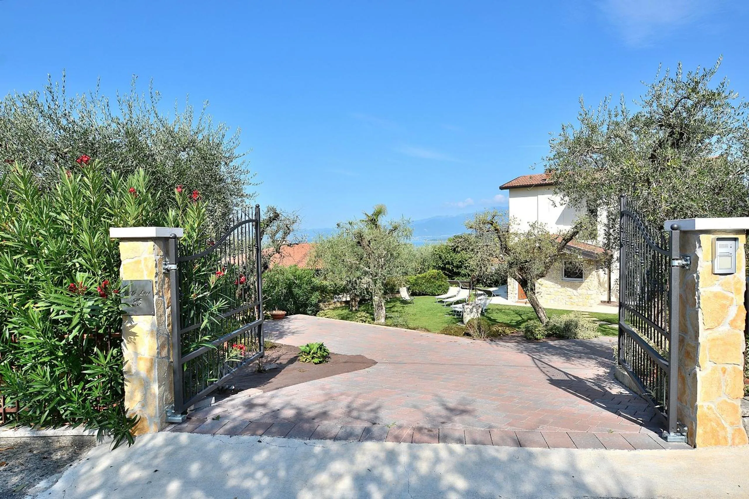 Villa Lisi With Pool