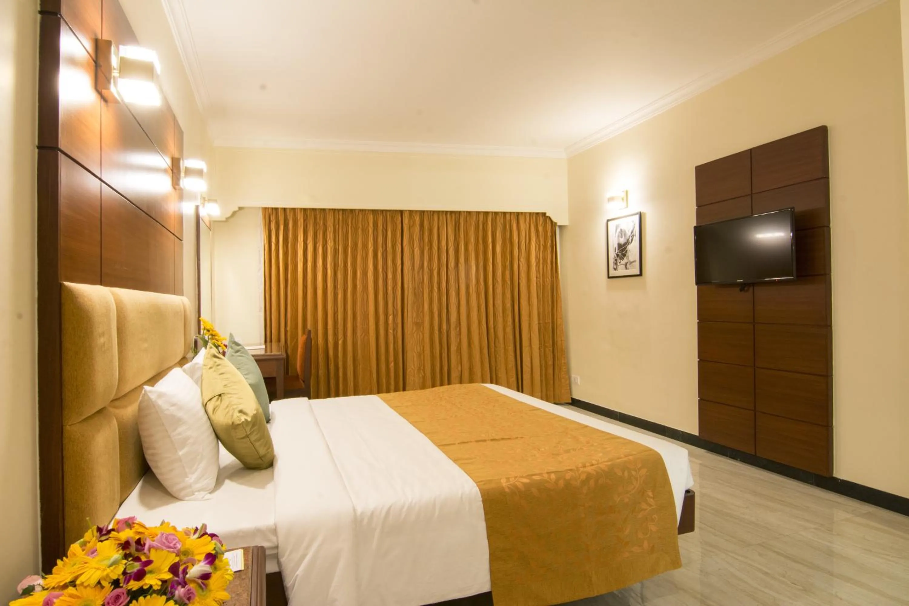 Photo of the whole room, Bed in Shenbaga Hotel And Convention Centre