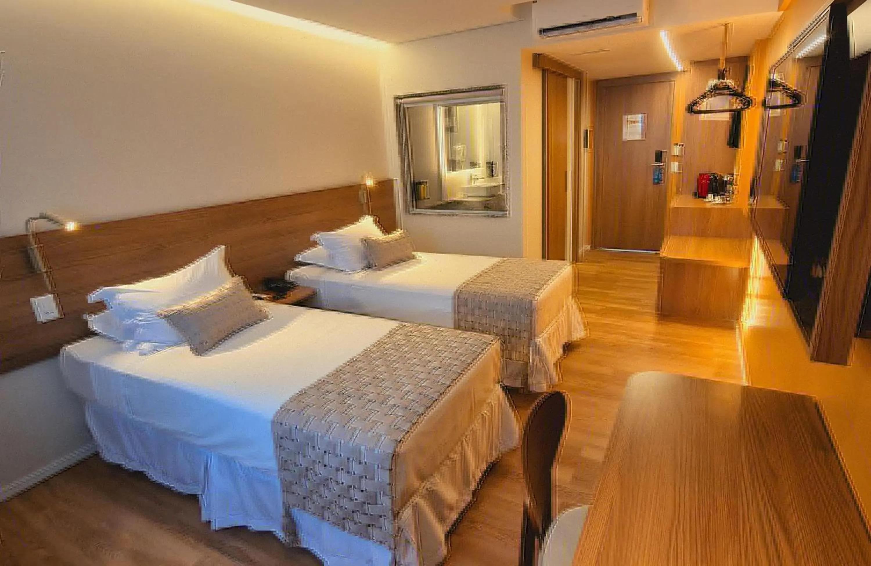 Bedroom, Bed in Hotel Sonata de Iracema