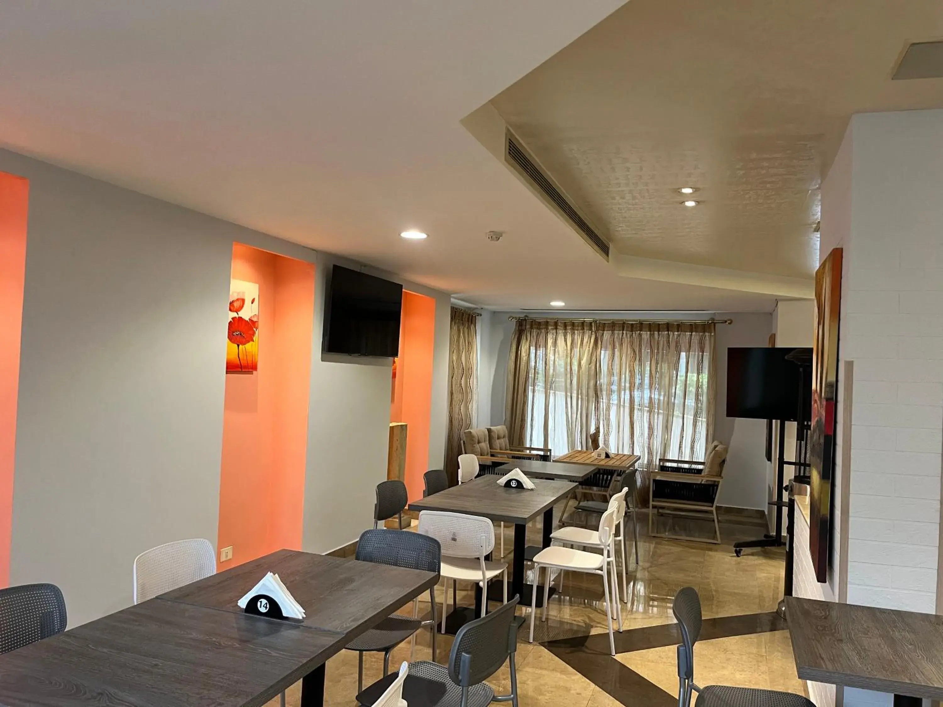 Restaurant/places to eat in Manara Riva Suites Restaurant/places to eat in Manara Riva Suites