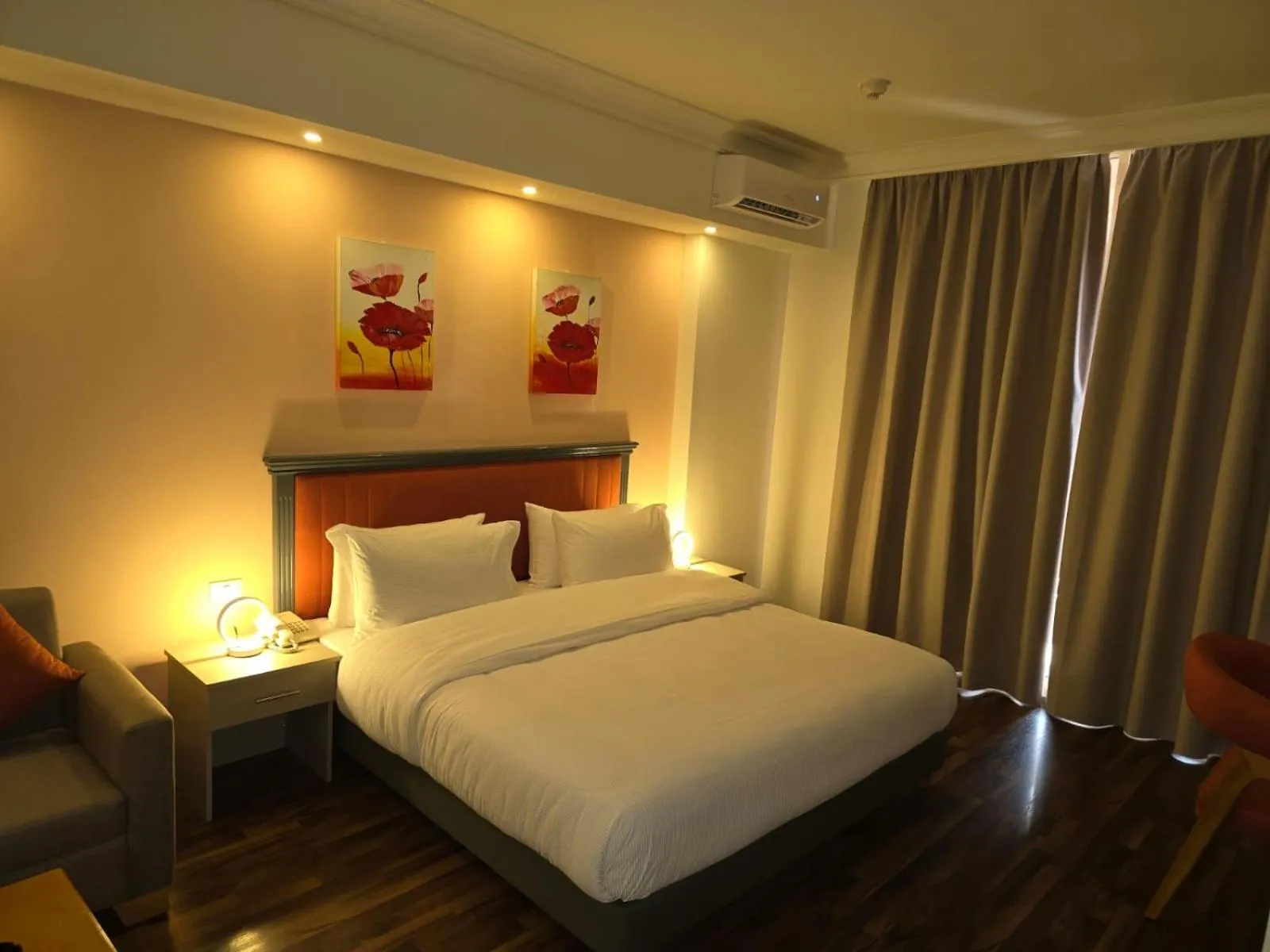 Bed in Manara Riva Suites