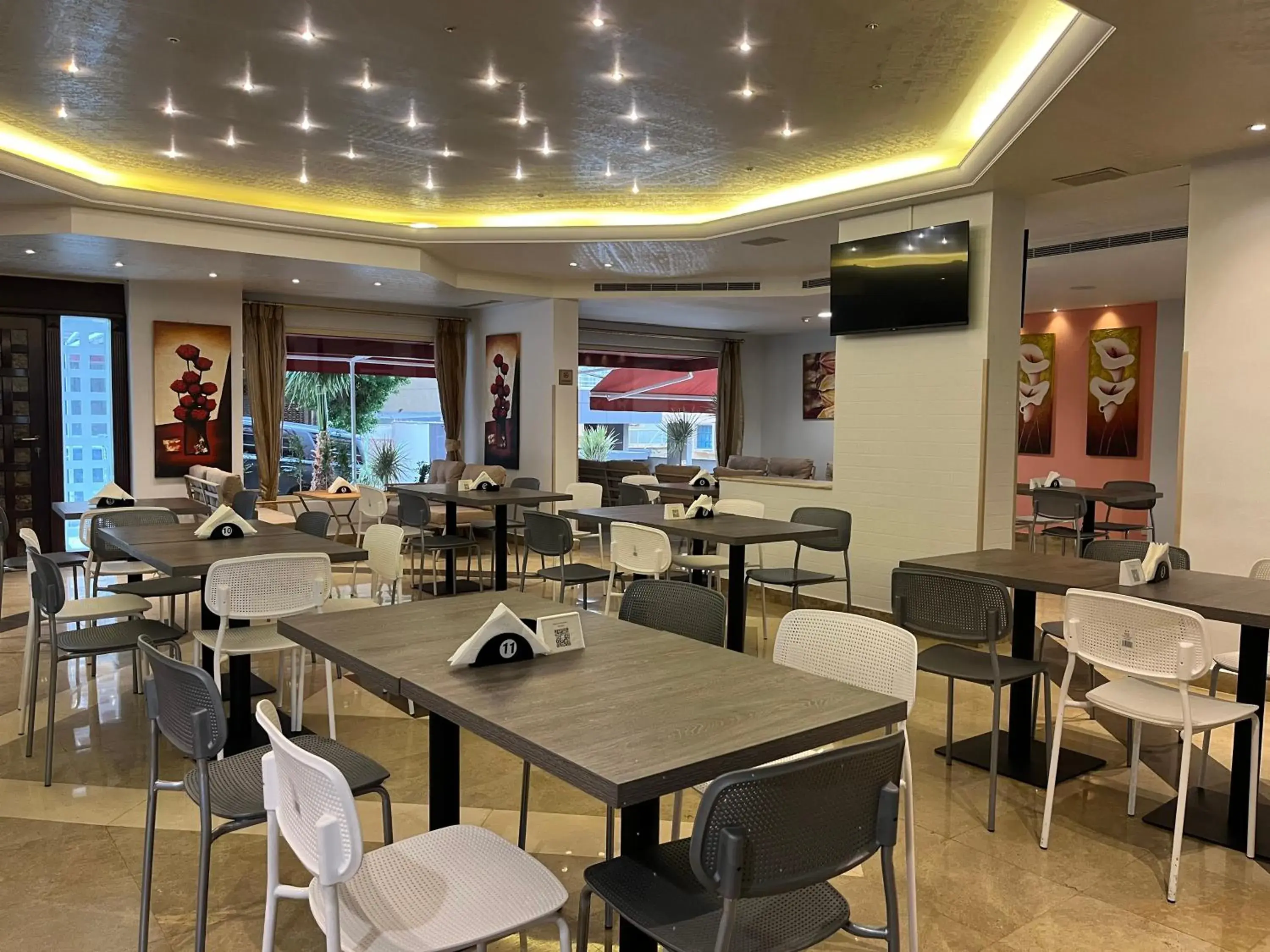 Restaurant/places to eat in Manara Riva Suites Restaurant/places to eat in Manara Riva Suites