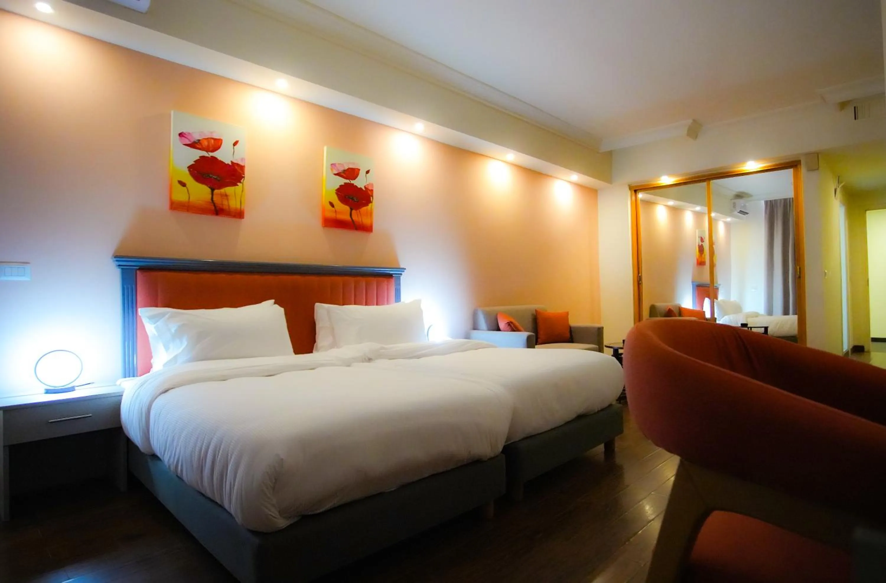 Bedroom, Bed in Manara Riva Suites