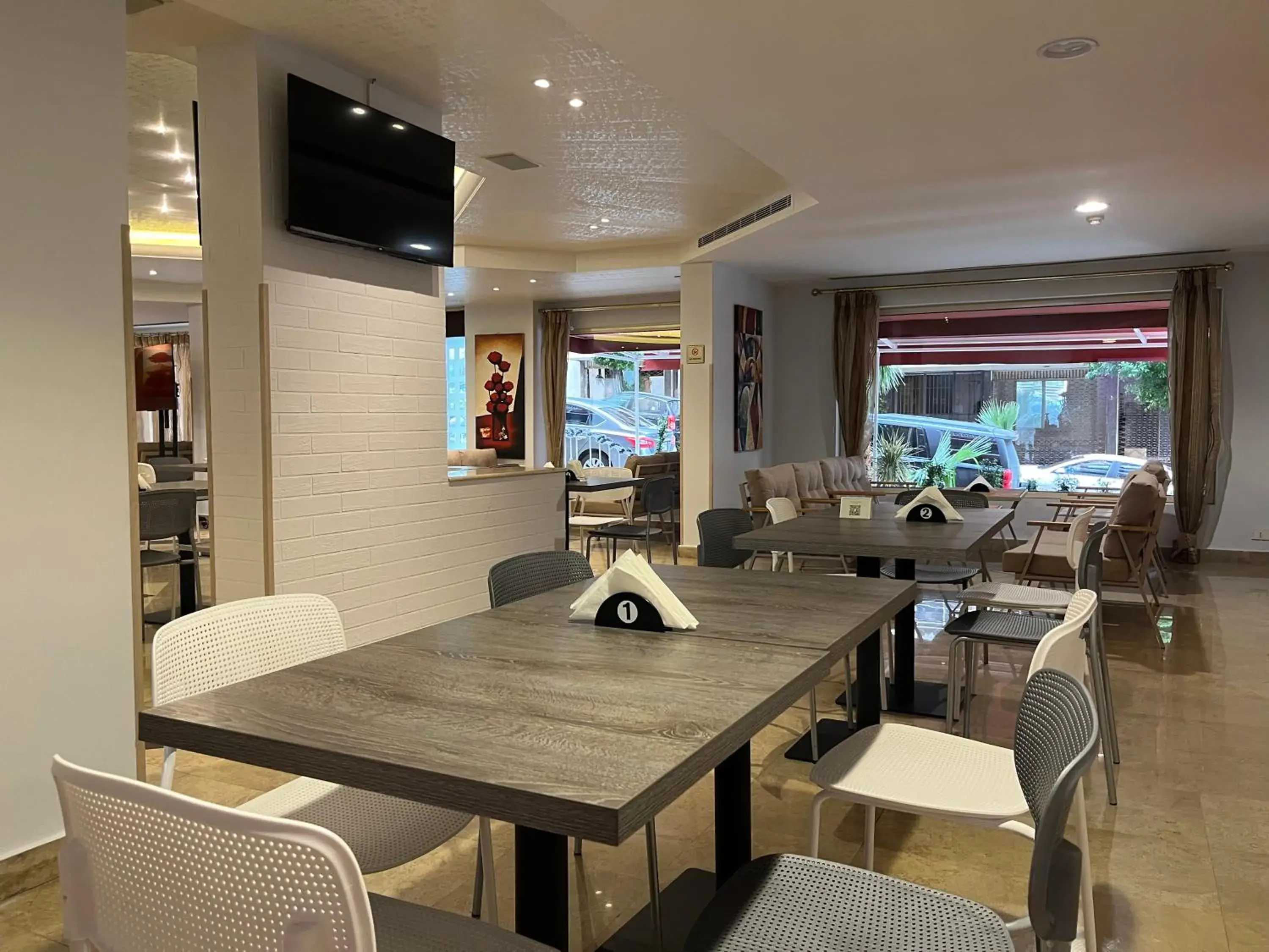 Restaurant/places to eat in Manara Riva Suites Restaurant/places to eat in Manara Riva Suites