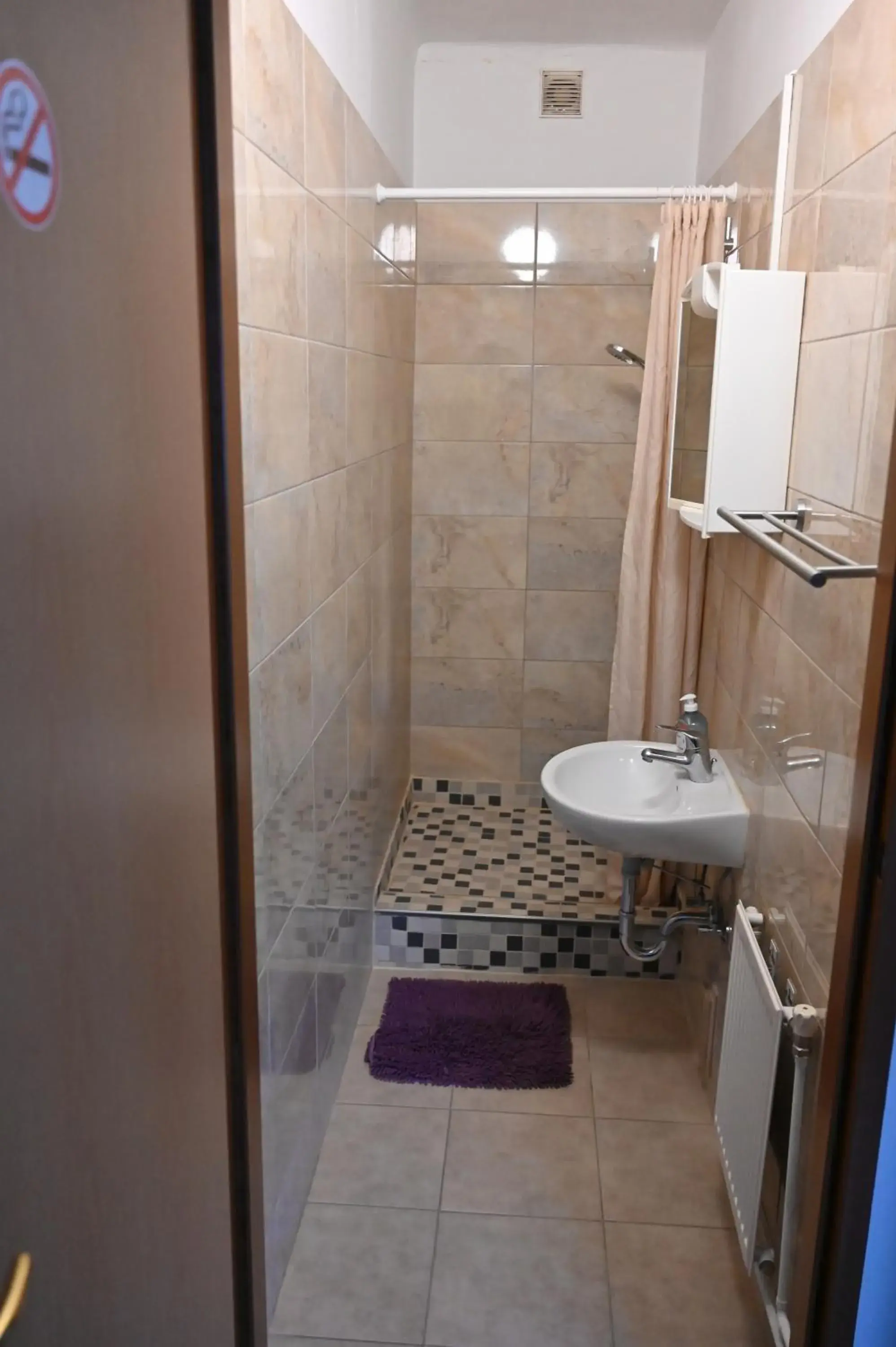 Single Room in Pension Haus Nova Single Room in Pension Haus Nova