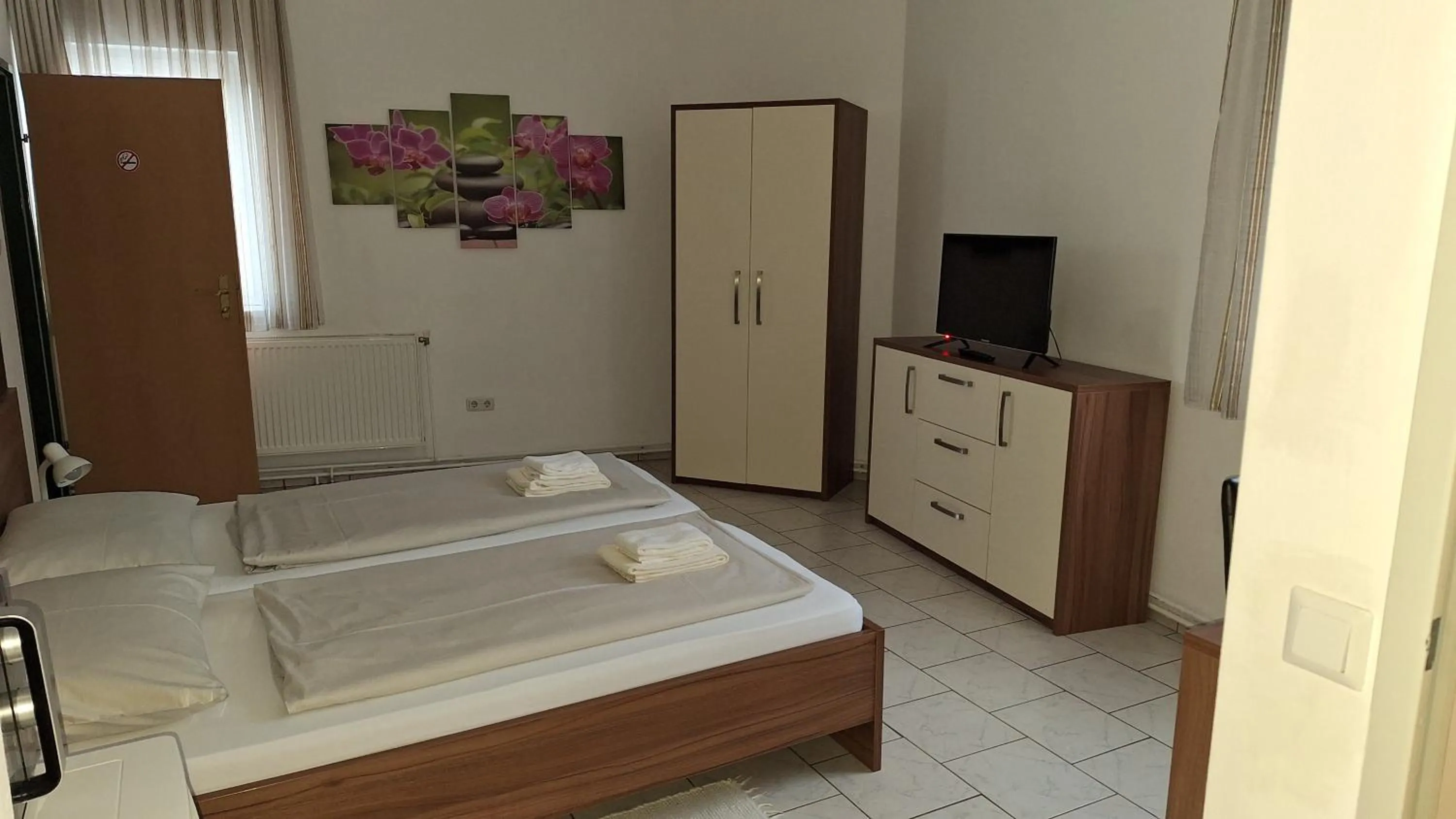 Bed in Pension Haus Nova