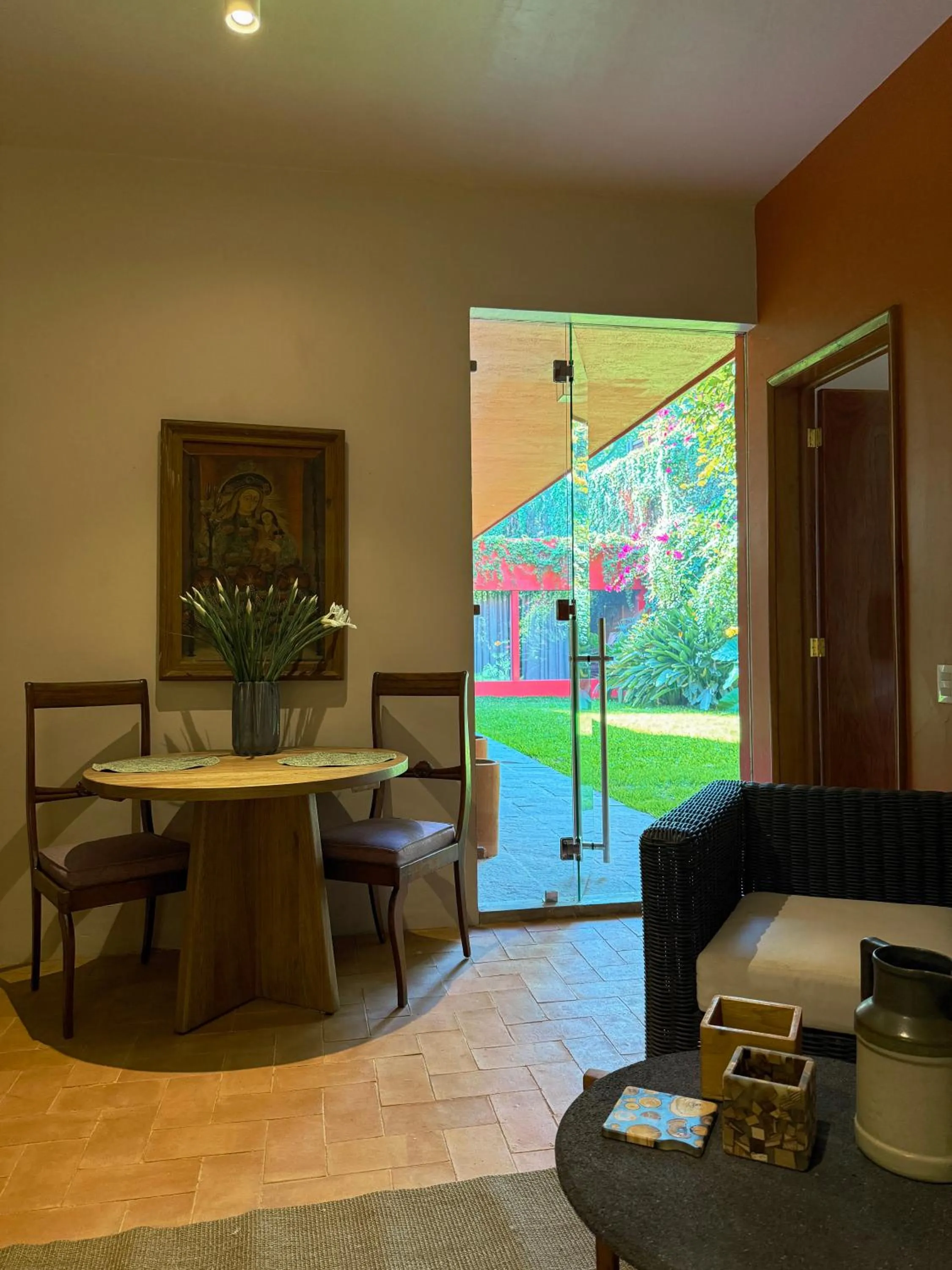 Dining area in Parque Juan Diego