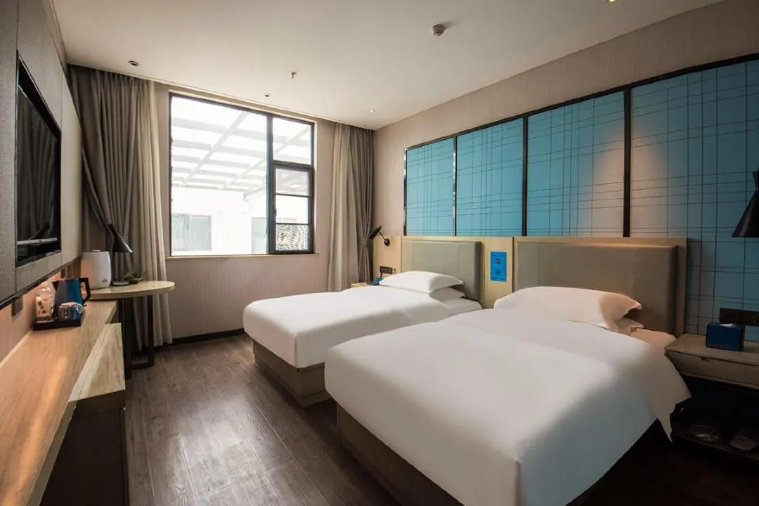 Bed in Echarm Hotel Lhasa Potala Palace Square