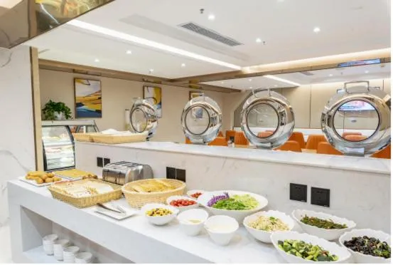 Breakfast in Guangzhou Baiyun Airport Renhe Cornet International Chain Hotel