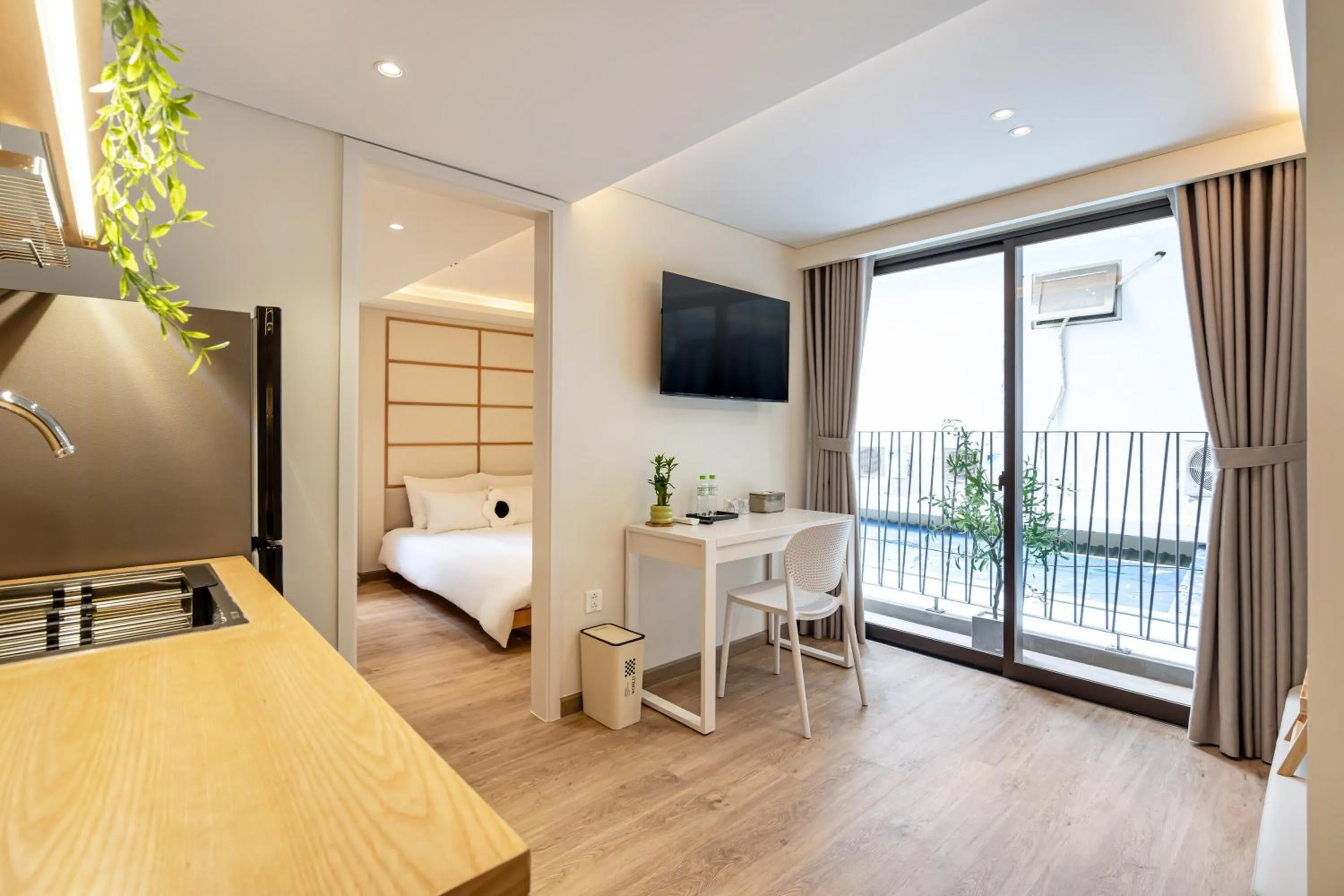 Photo of the whole room, Bed in The Royal Vista - Phu My Hung