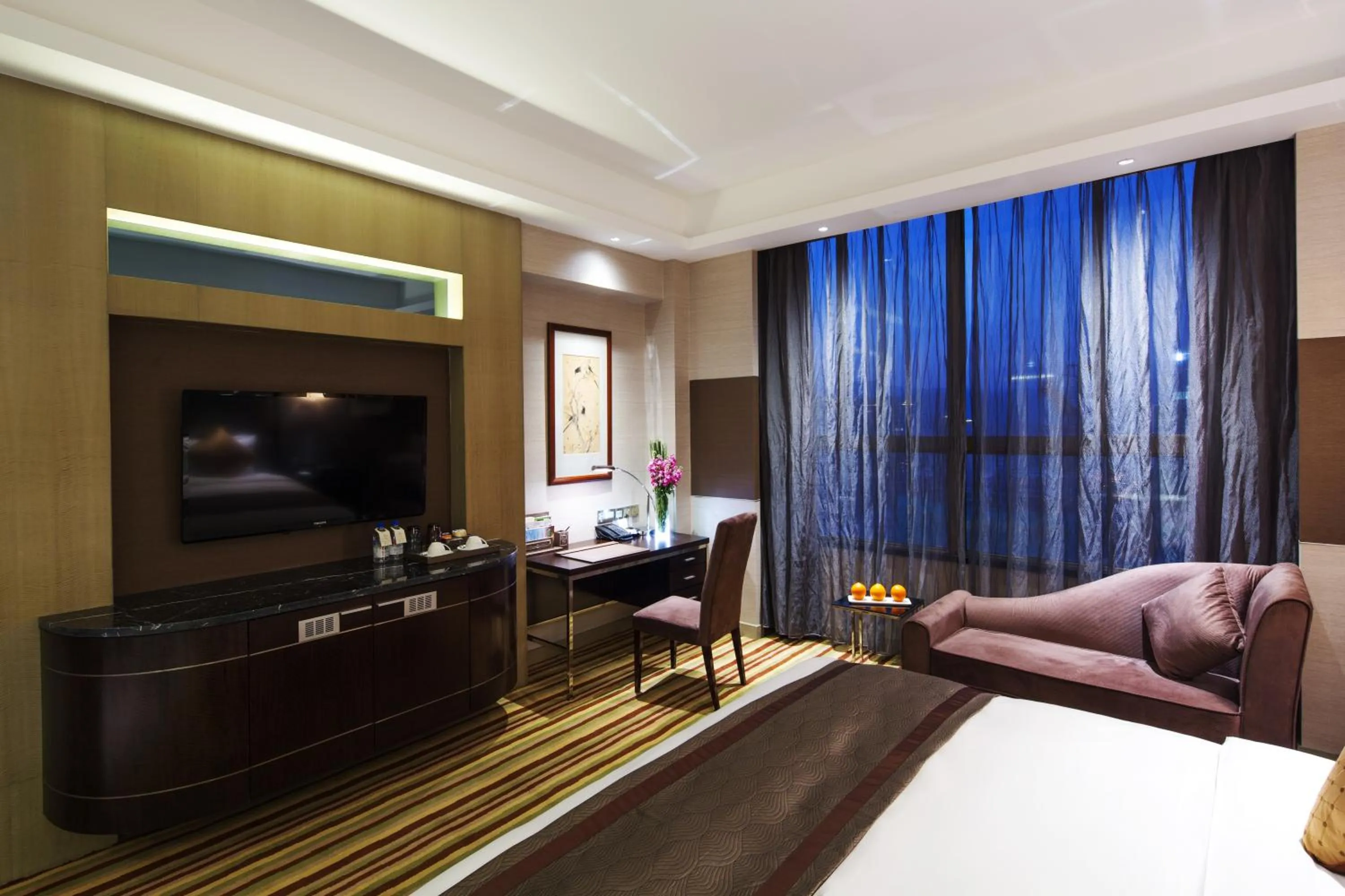 Photo of the whole room, Bed in Millennium Hotel Fuqing
