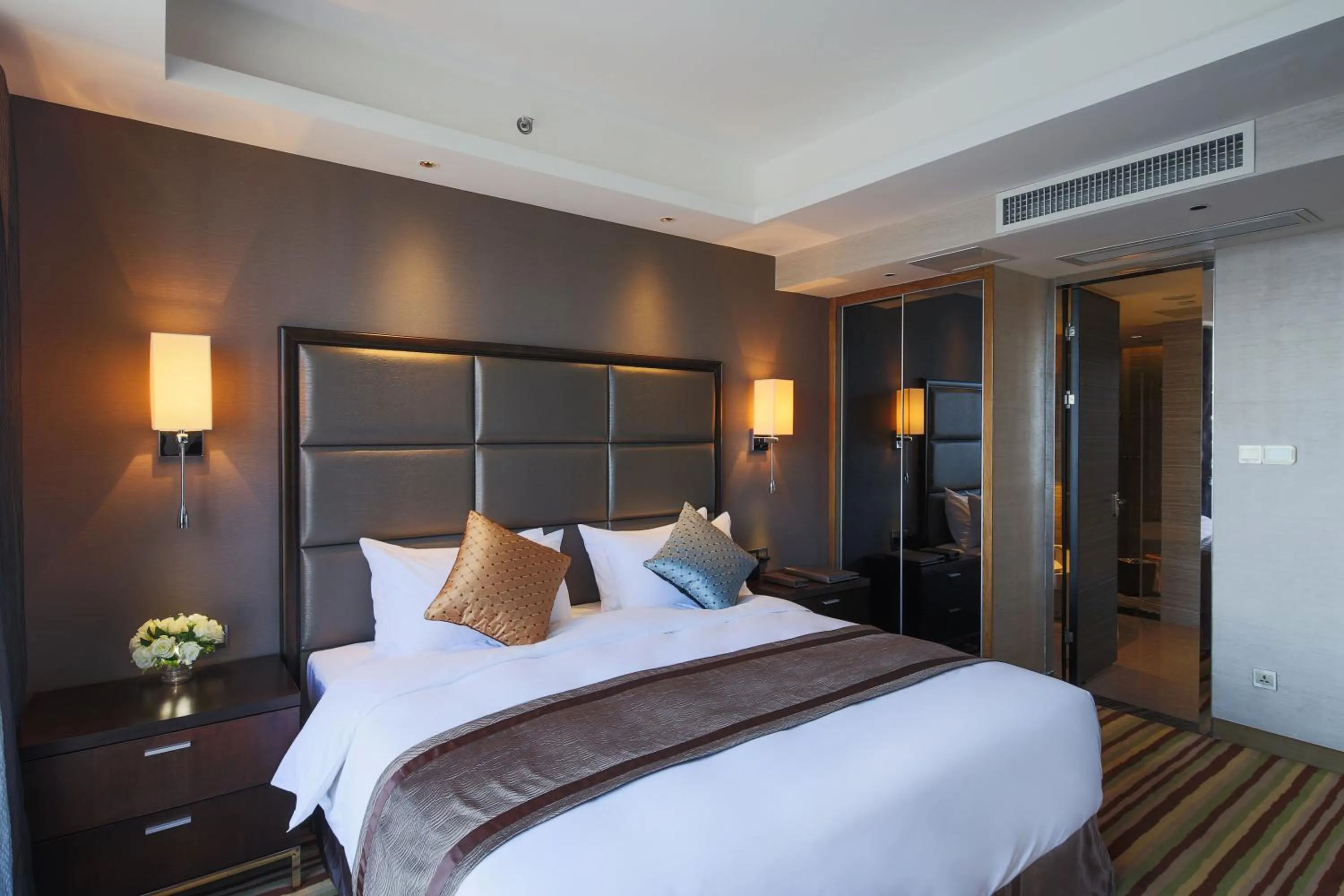 Bedroom, Bed in Millennium Hotel Fuqing