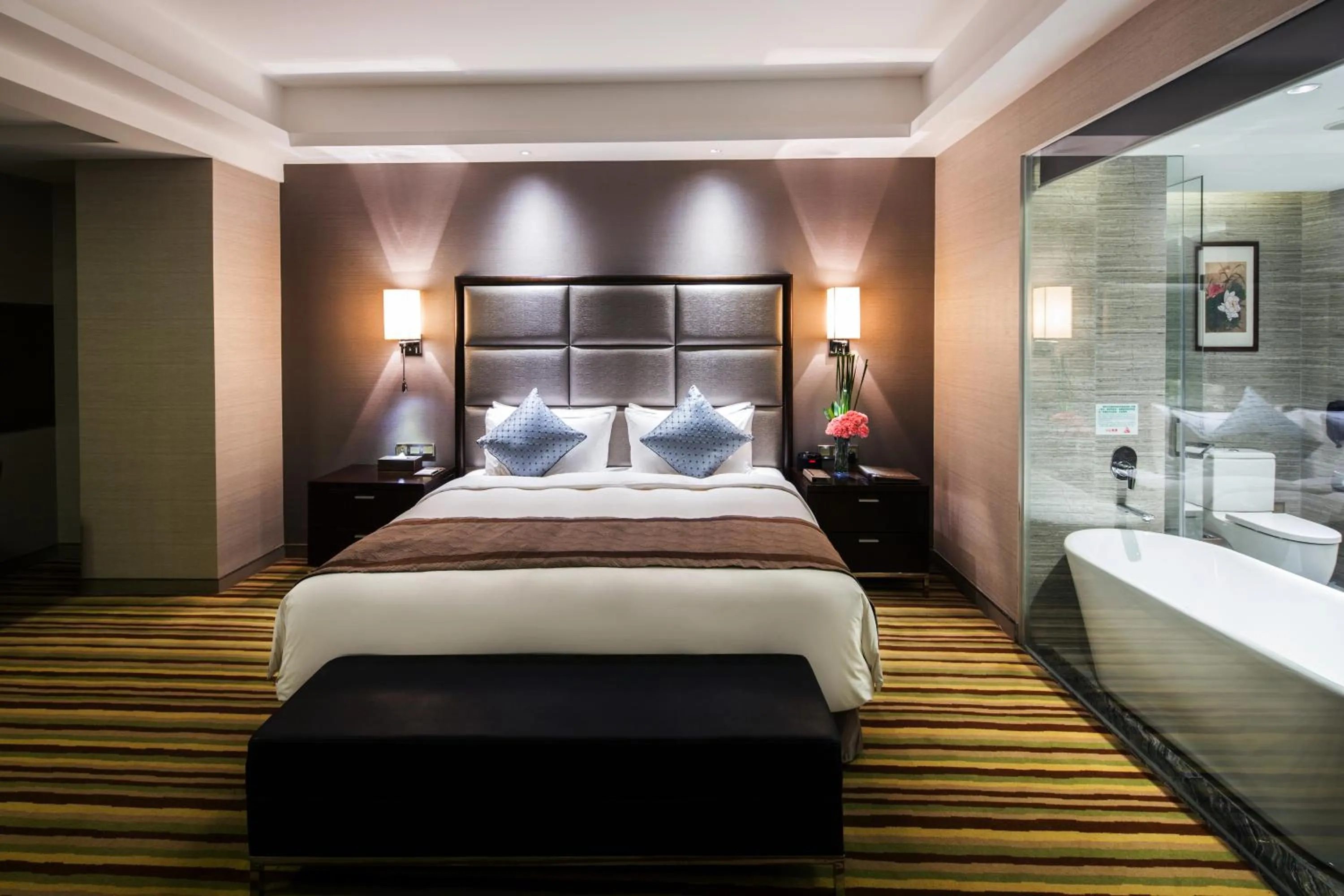 Bed in Millennium Hotel Fuqing