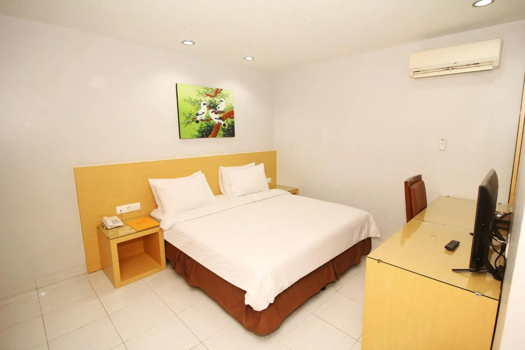 Bed in Grande Hotel Lampung Powered by Archipelago Bed in Grande Hotel Lampung Powered by Archipelago