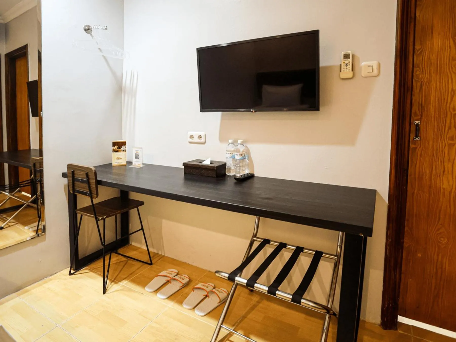 Bed in Grande Hotel Lampung Powered by Archipelago