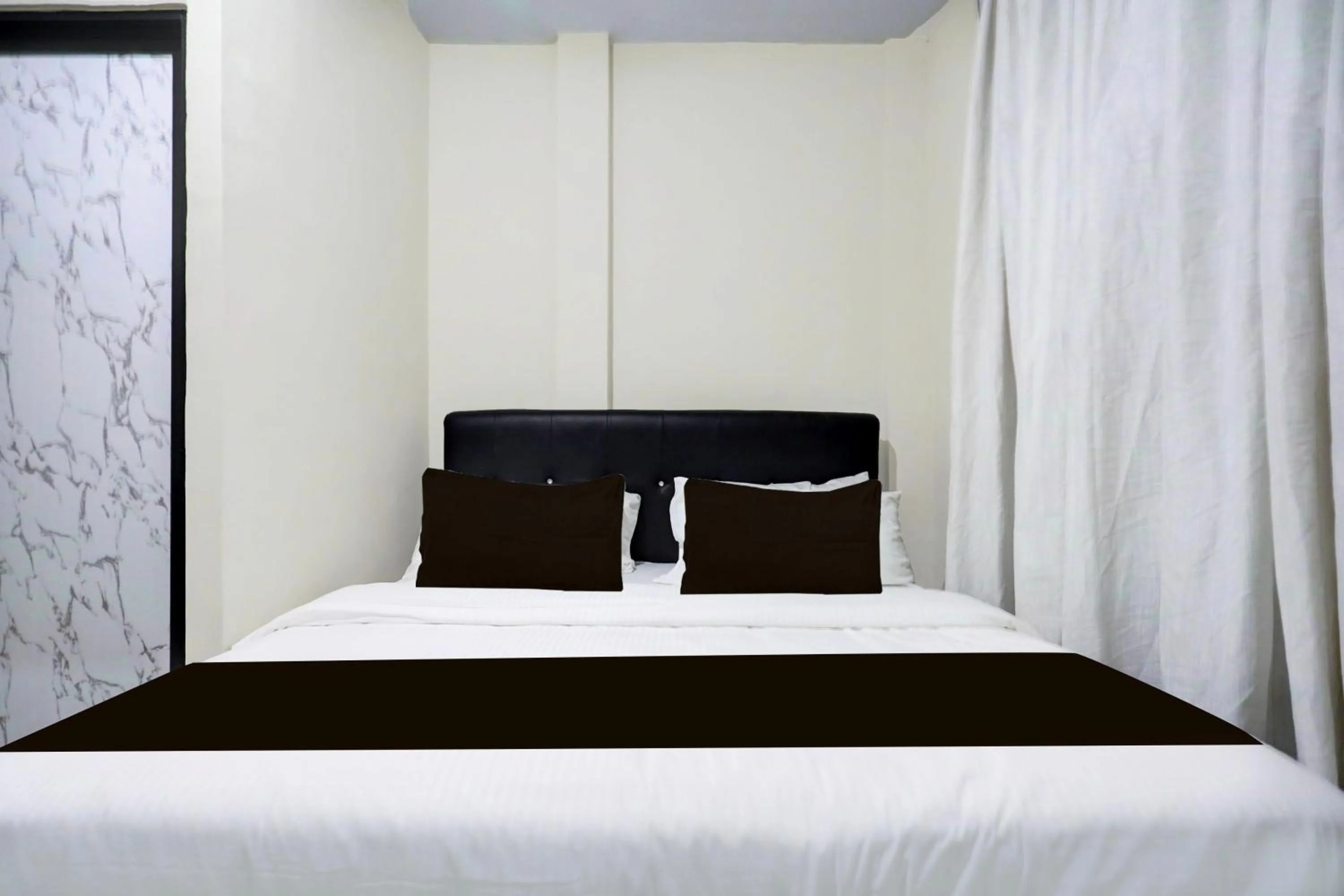 Bedroom, Bed in Collection O Waterfront City Near Unrika Formerly Dory Inn