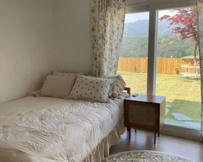 Bed in Gapyeong symsympuri Pension Bed in Gapyeong symsympuri Pension