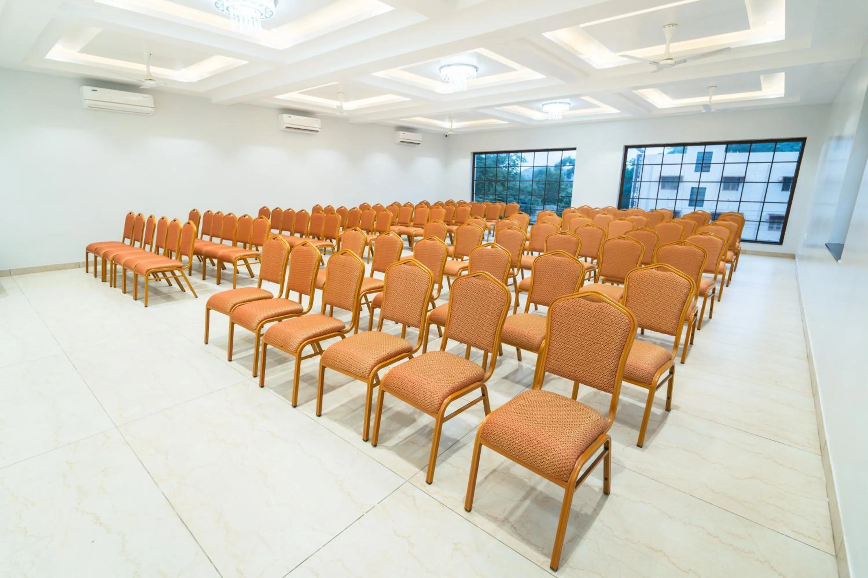 Banquet/Function facilities in MGM Whispering Meadows Yelagiri