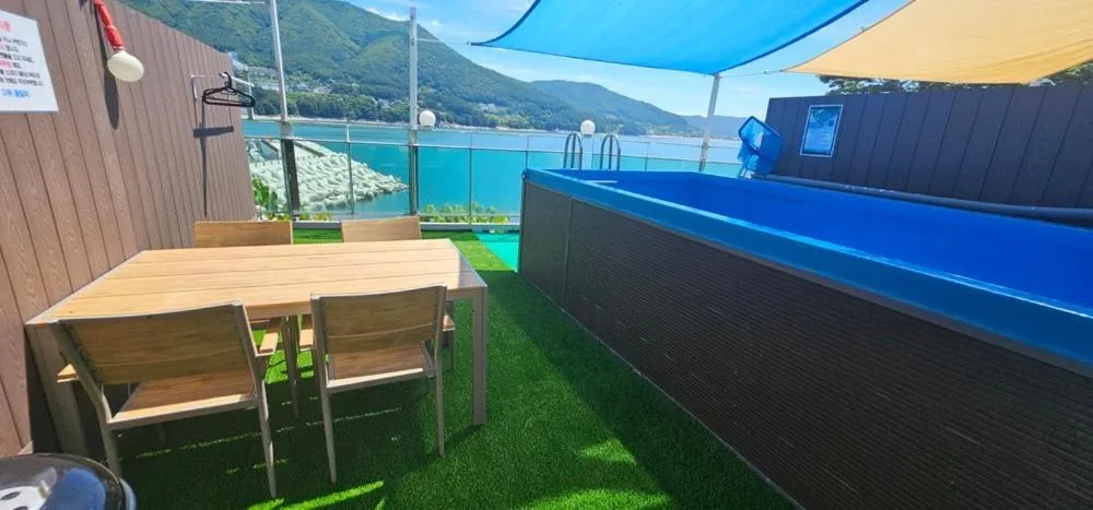Geoje Theview Kids Poolvilla