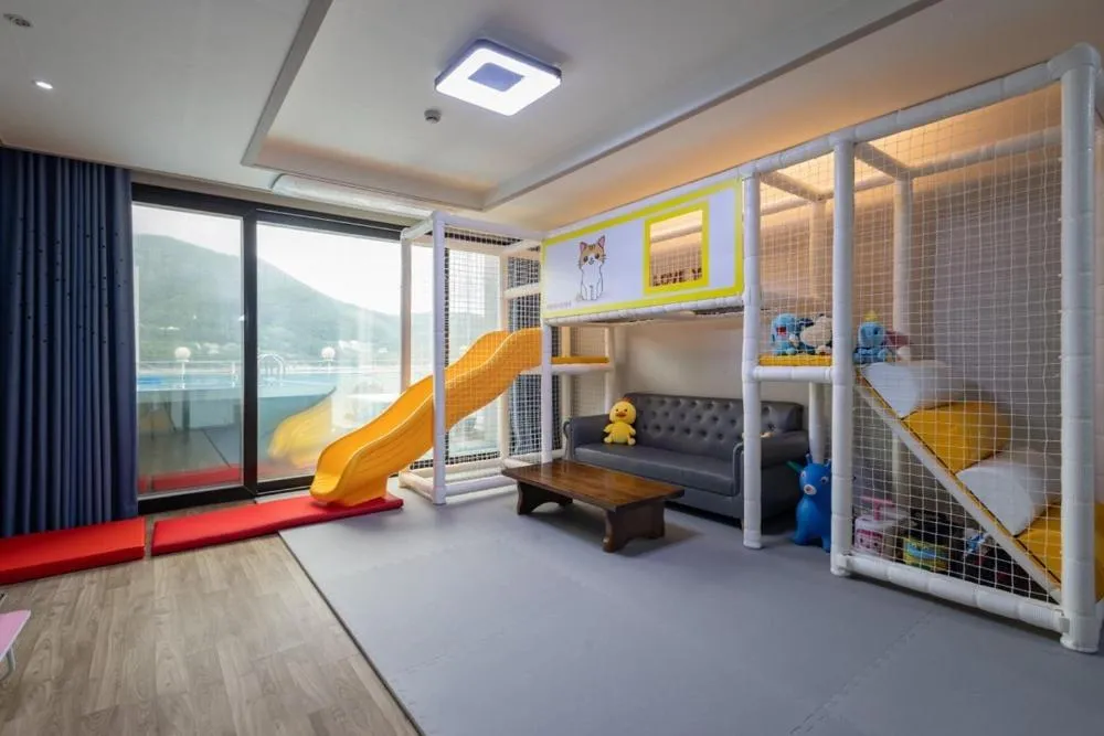 Geoje Theview Kids Poolvilla